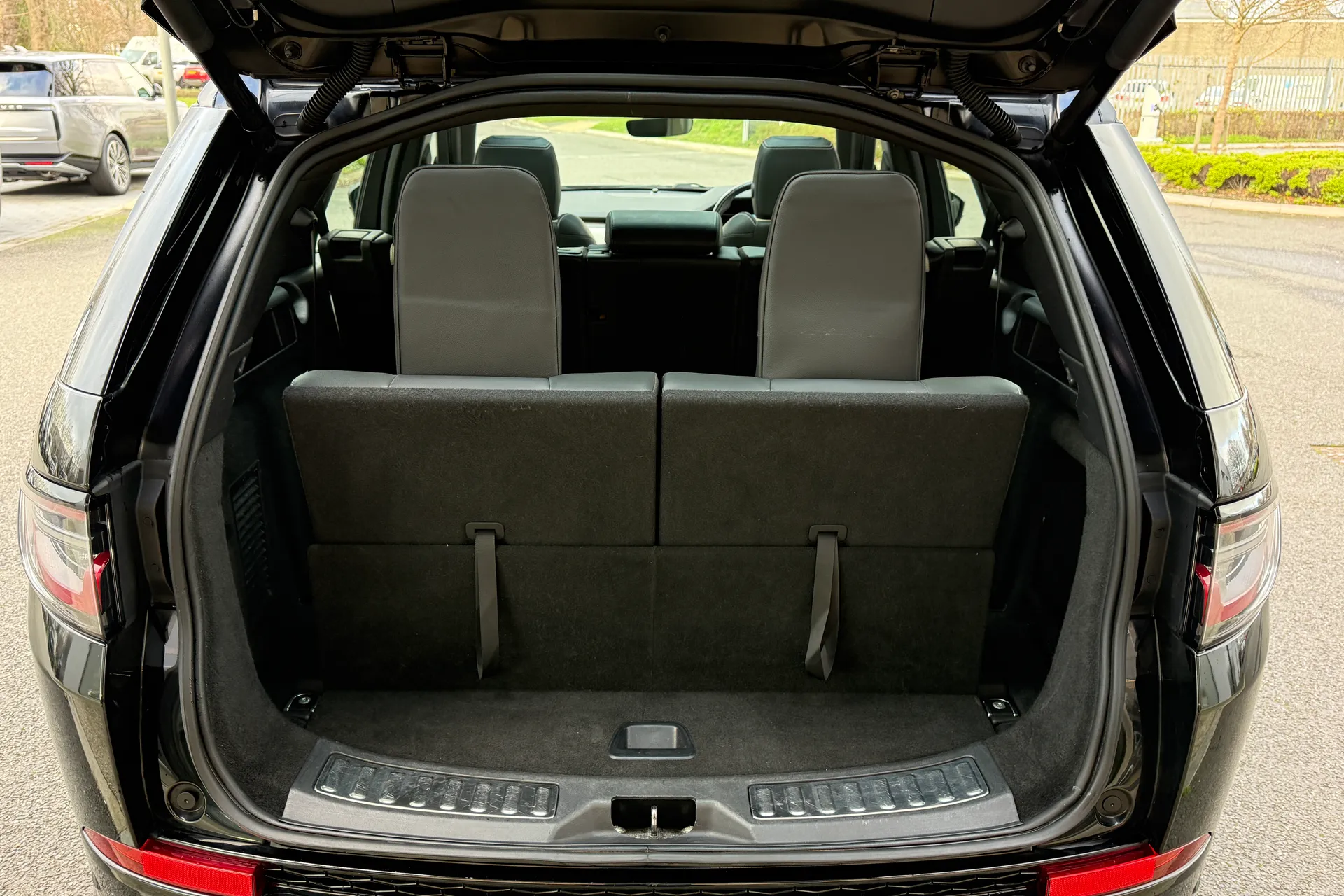 LAND ROVER DISCOVERY SPORT thumbnail image number 36