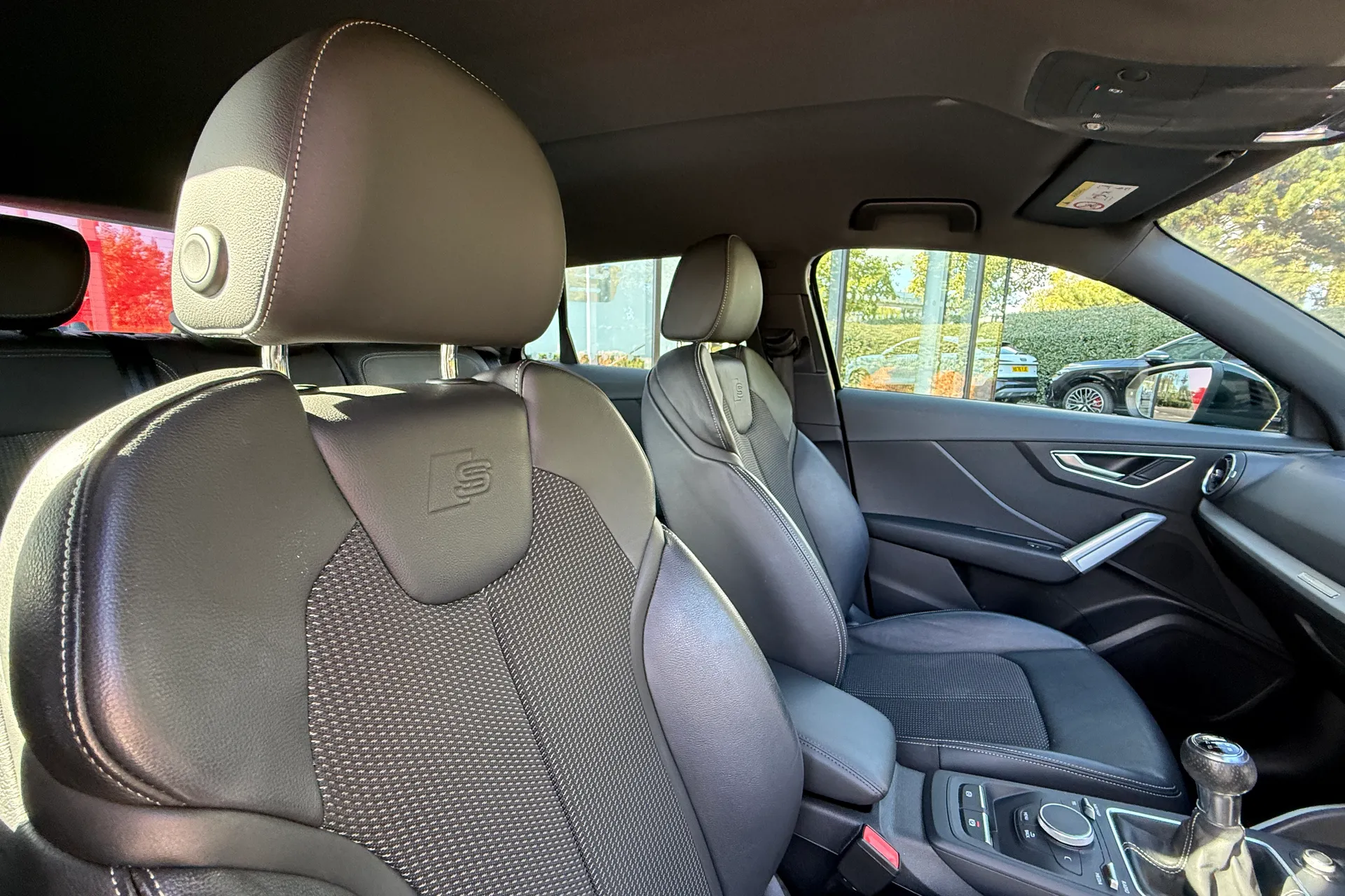 Audi Q2 thumbnail image number 28