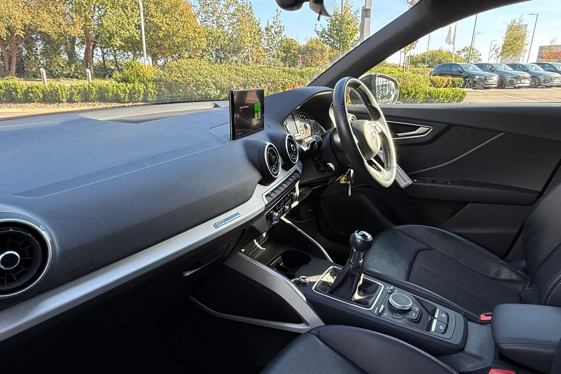 Audi Q2 thumbnail image number 30