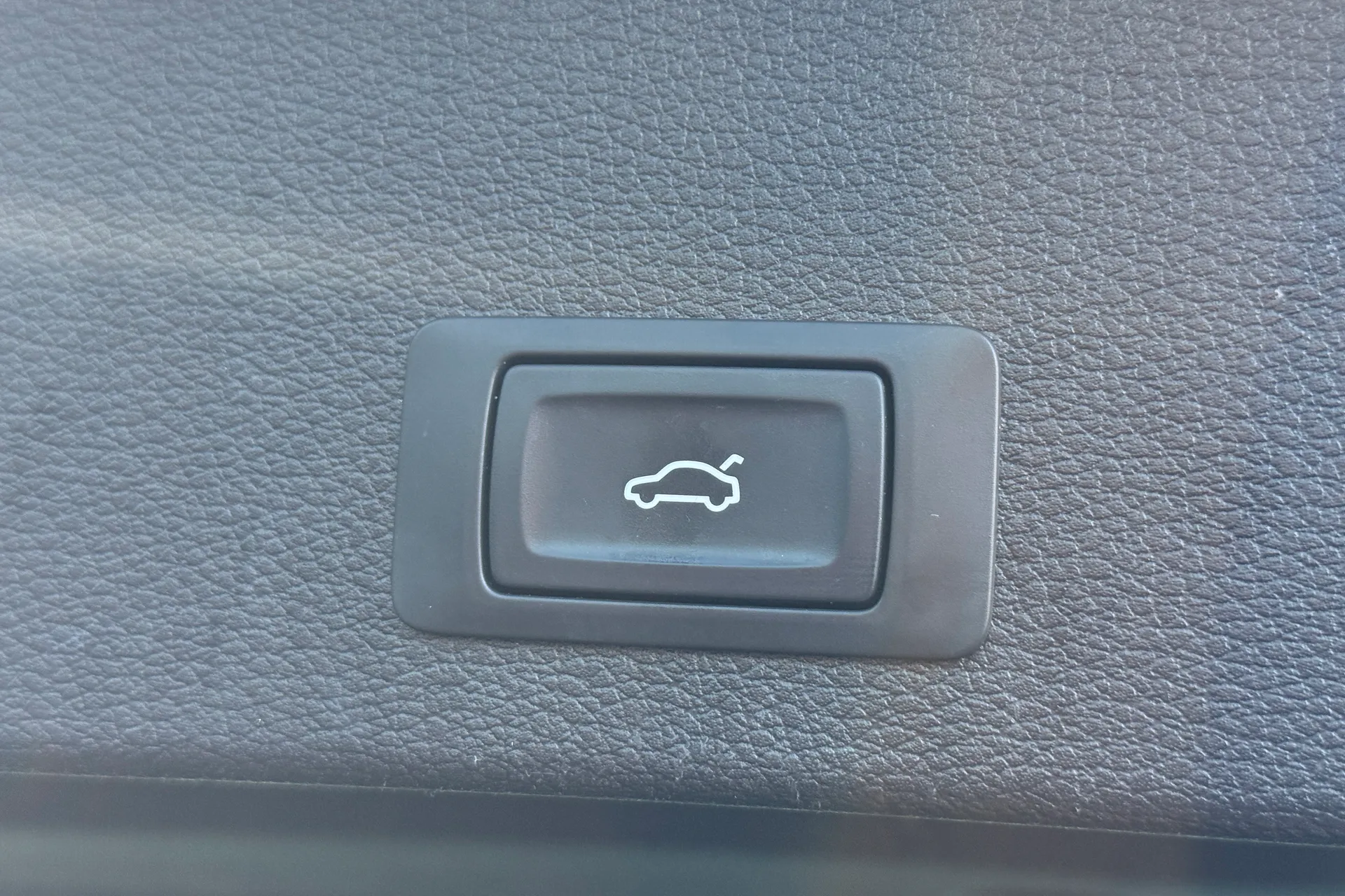 Audi Q2 thumbnail image number 44