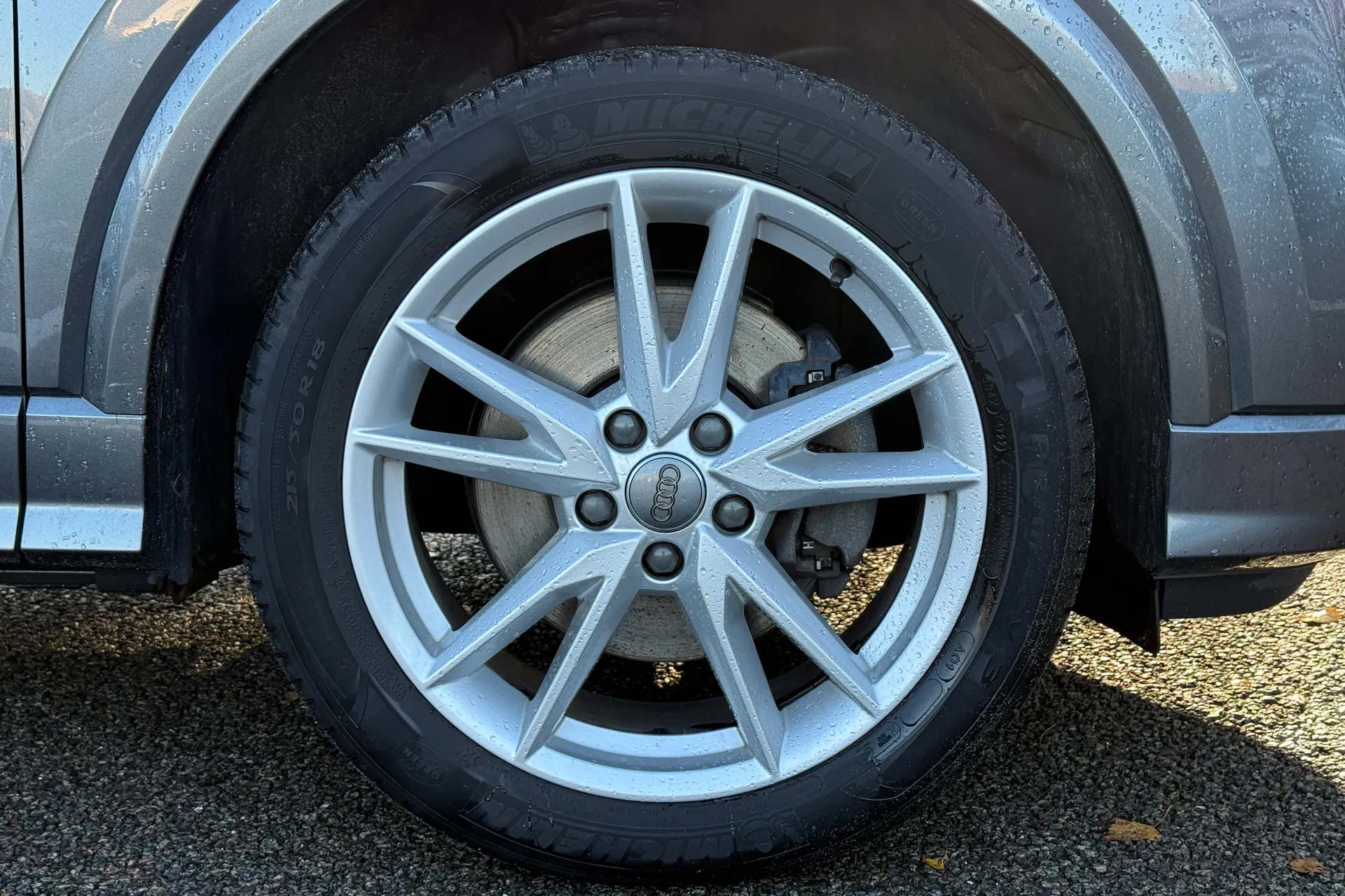 Audi Q2 thumbnail image number 28