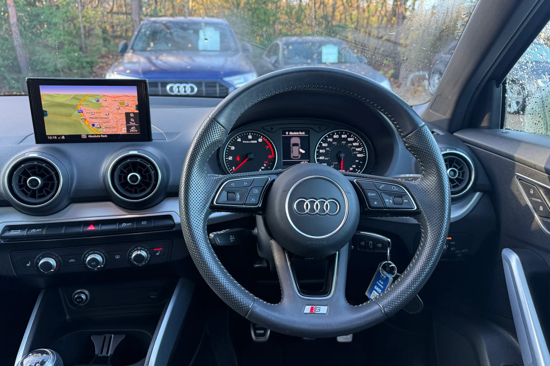 Audi Q2 thumbnail image number 37