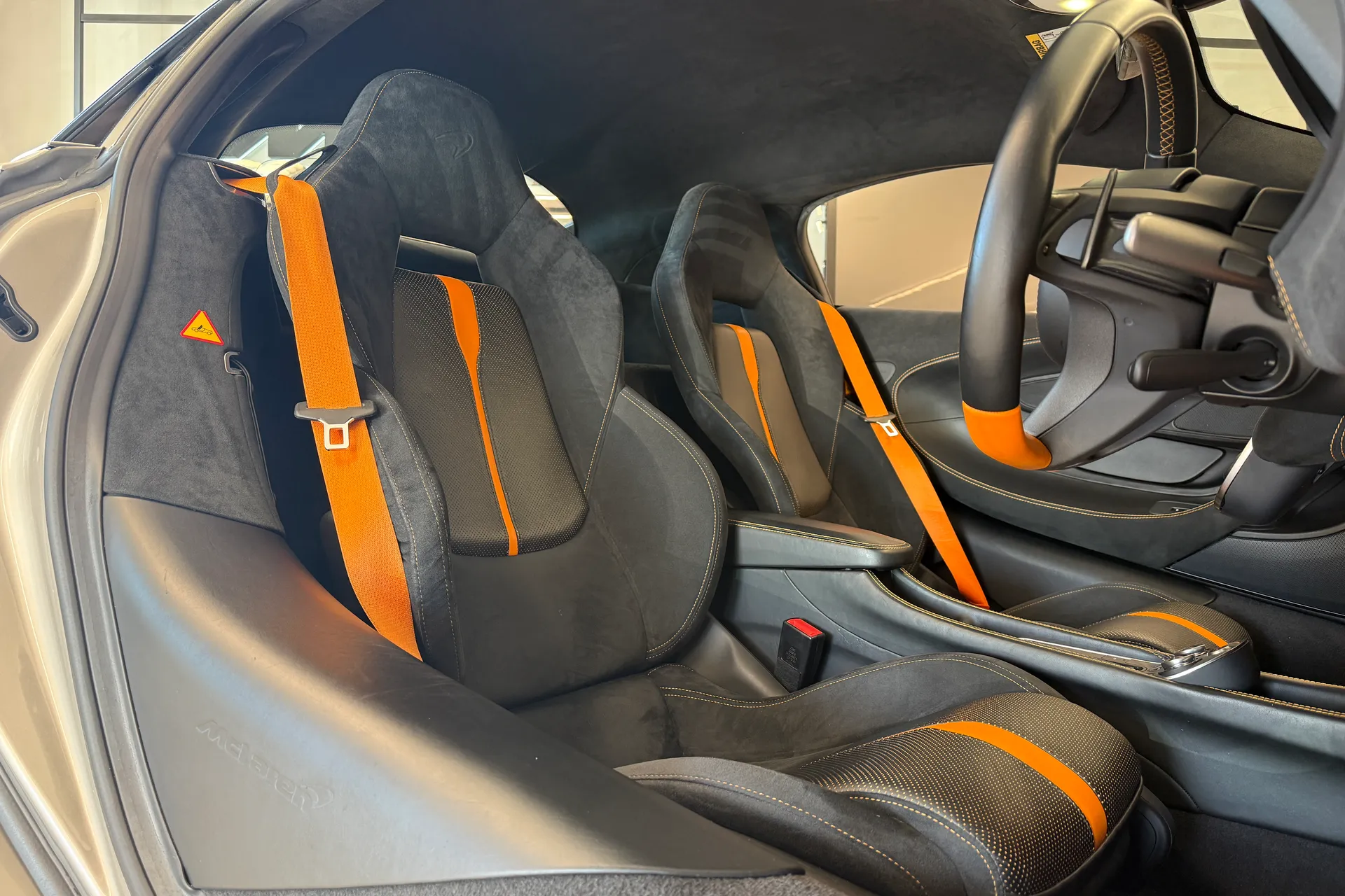 McLaren 540 thumbnail image number 6