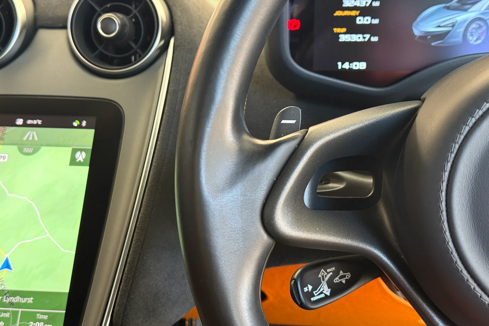 McLaren 540 thumbnail image number 15