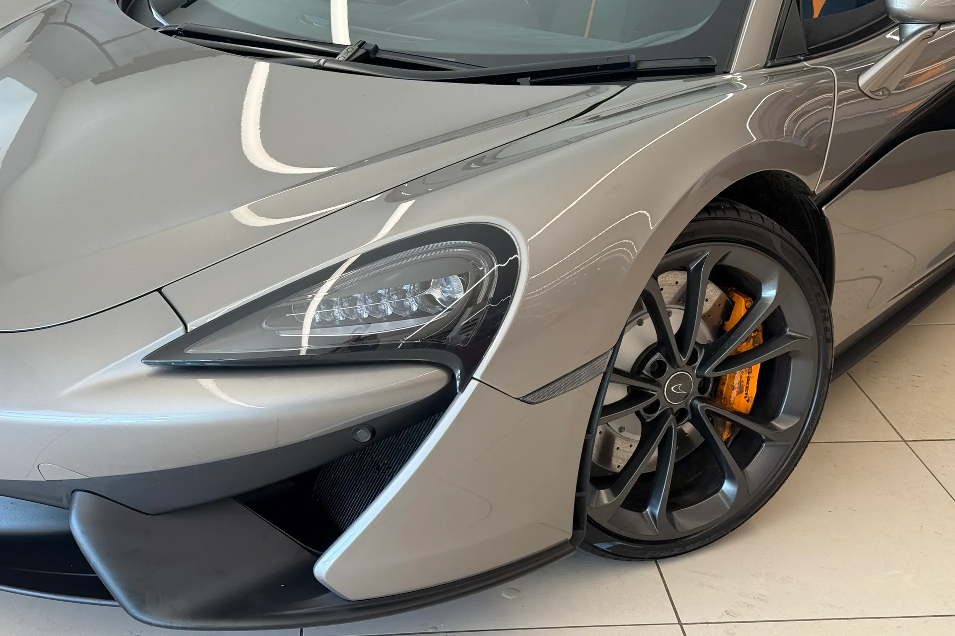 McLaren 540 thumbnail image number 34