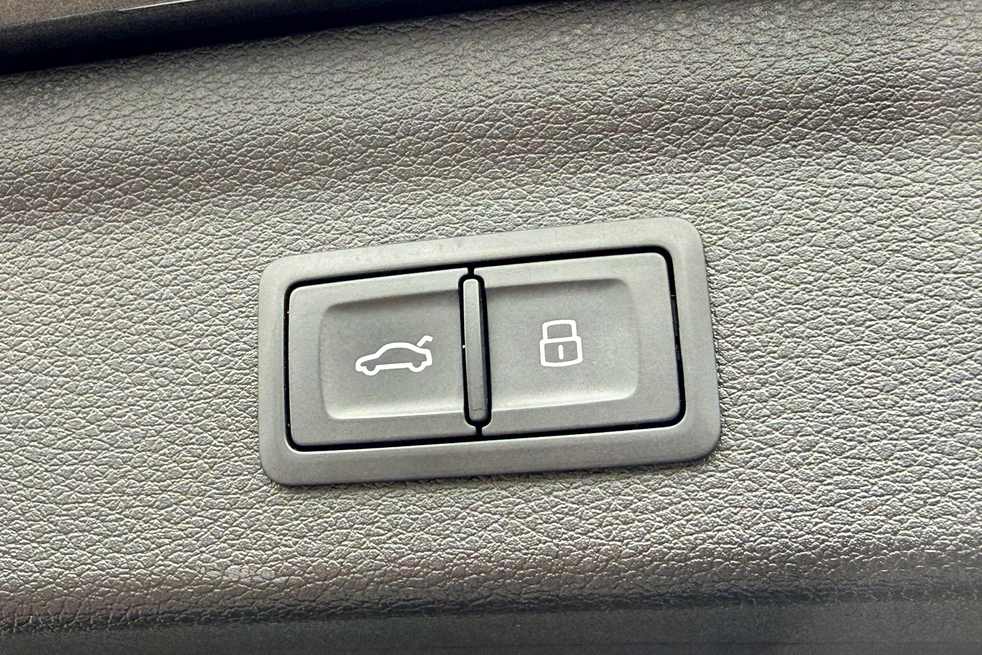 Audi Q3 thumbnail image number 46