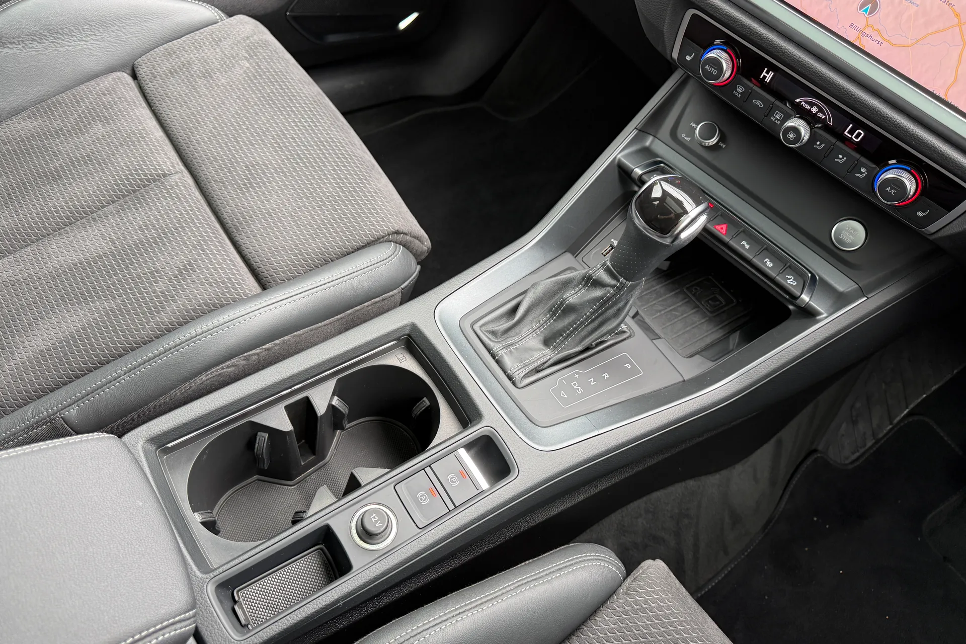 Audi Q3 thumbnail image number 49