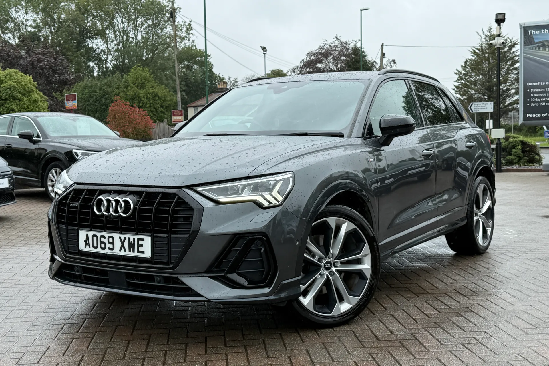 Audi Q3 thumbnail image number 32