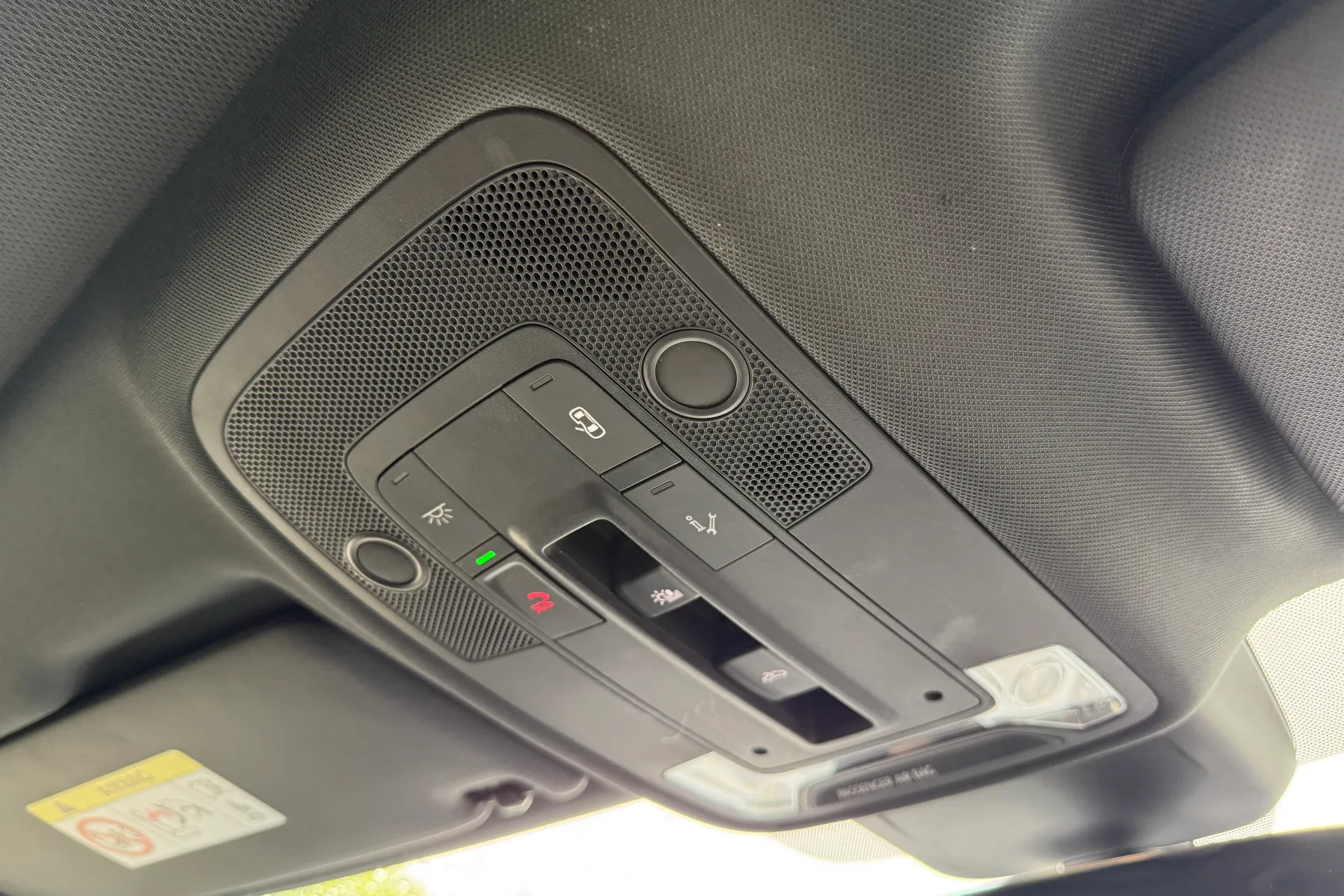 Audi Q3 thumbnail image number 26