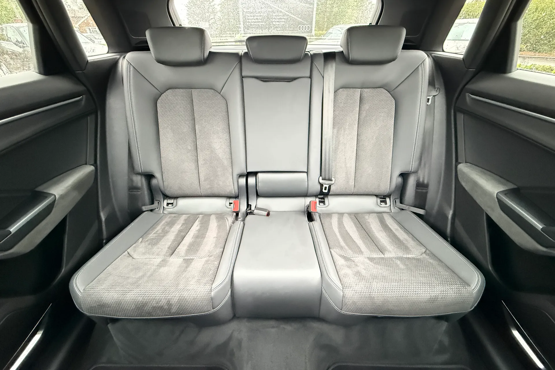 Audi Q3 thumbnail image number 47