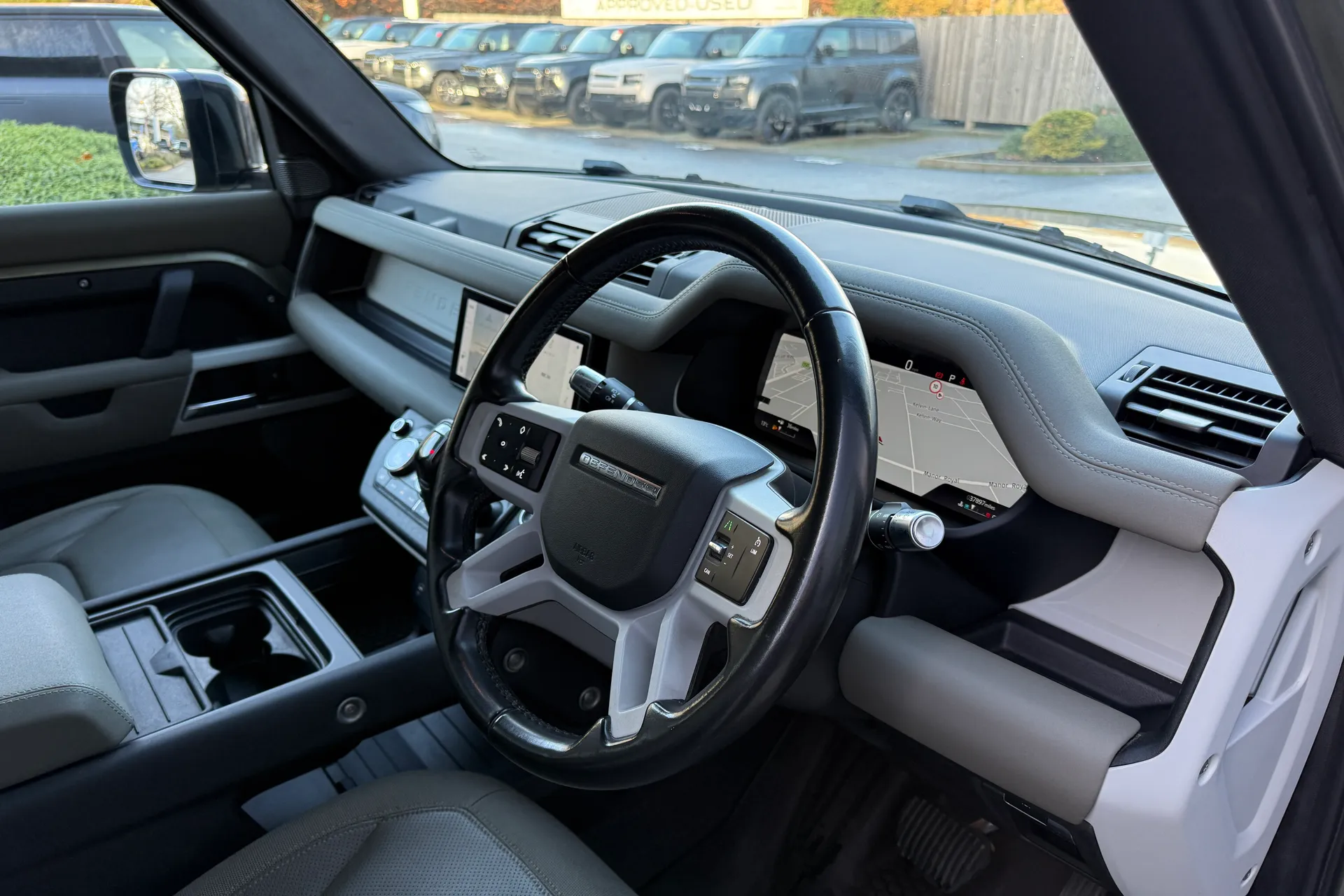 LAND ROVER DEFENDER thumbnail image number 43