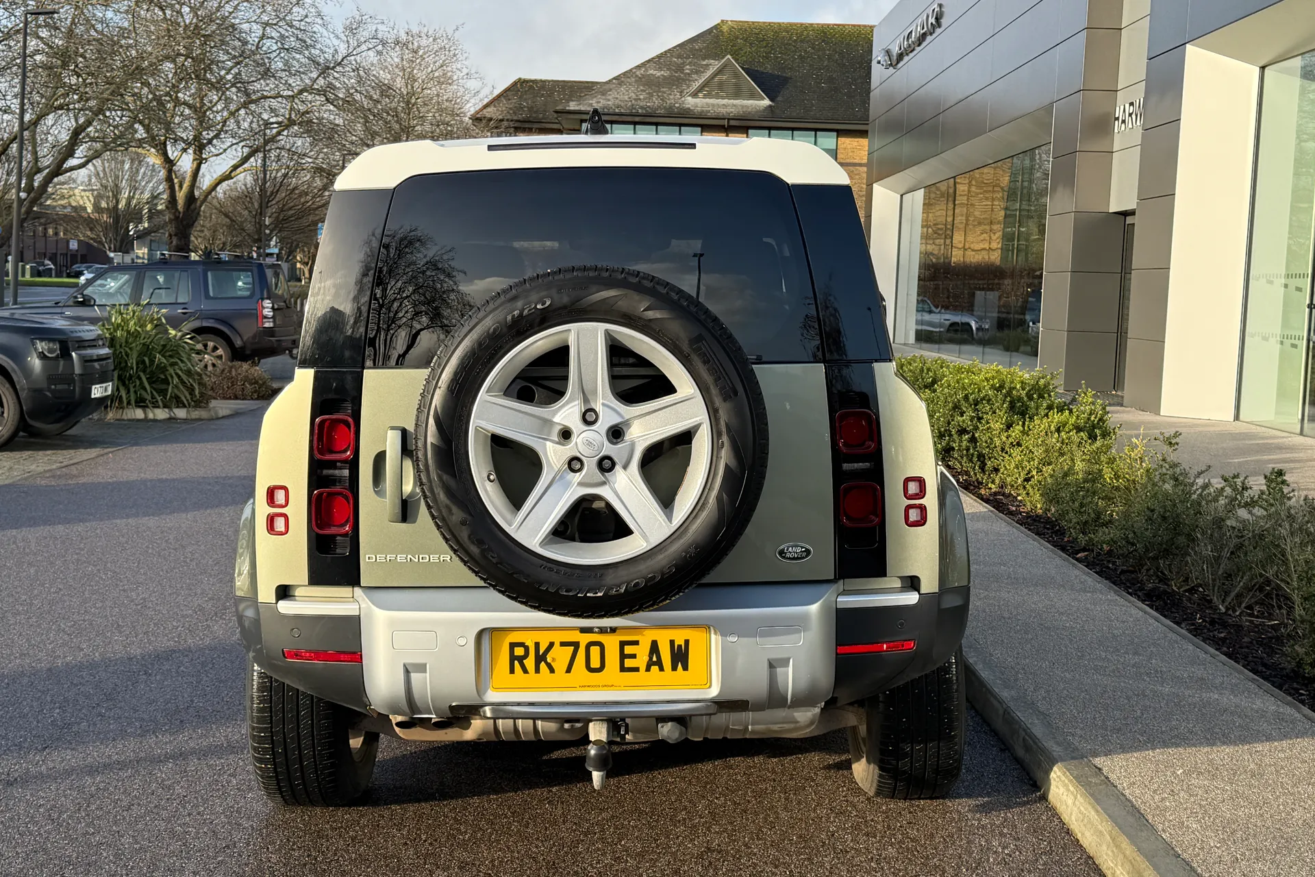 LAND ROVER DEFENDER thumbnail image number 16