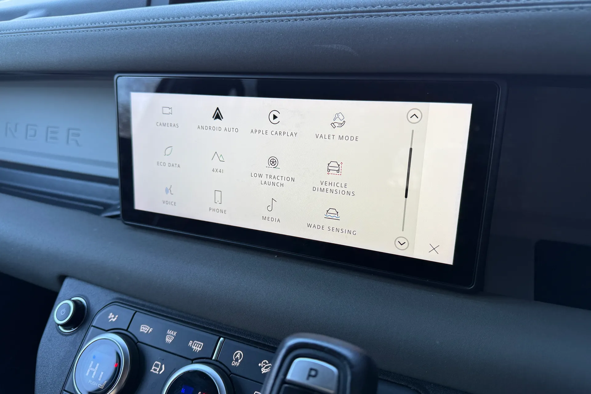 LAND ROVER DEFENDER thumbnail image number 53