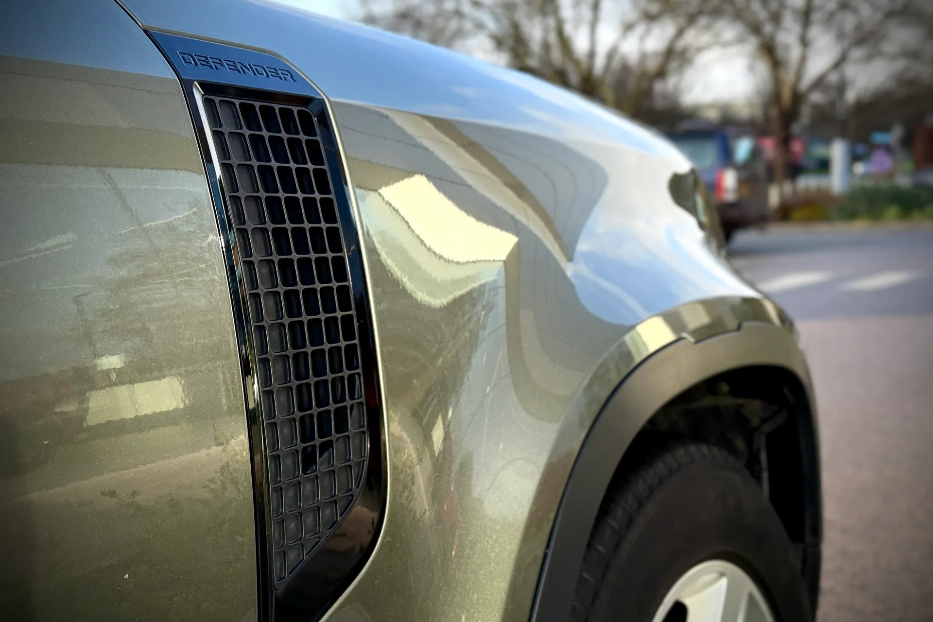 LAND ROVER DEFENDER thumbnail image number 15