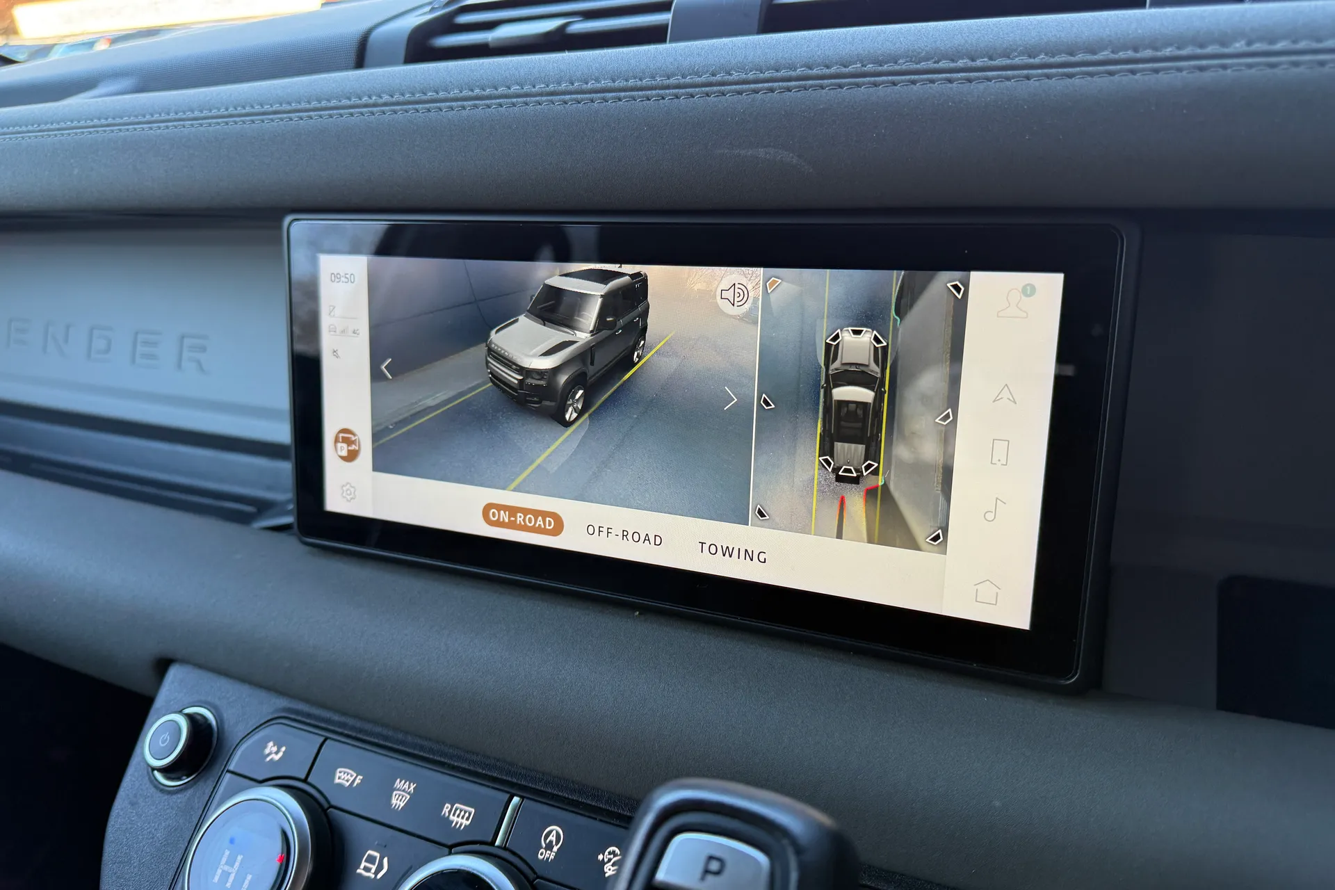 LAND ROVER DEFENDER thumbnail image number 7