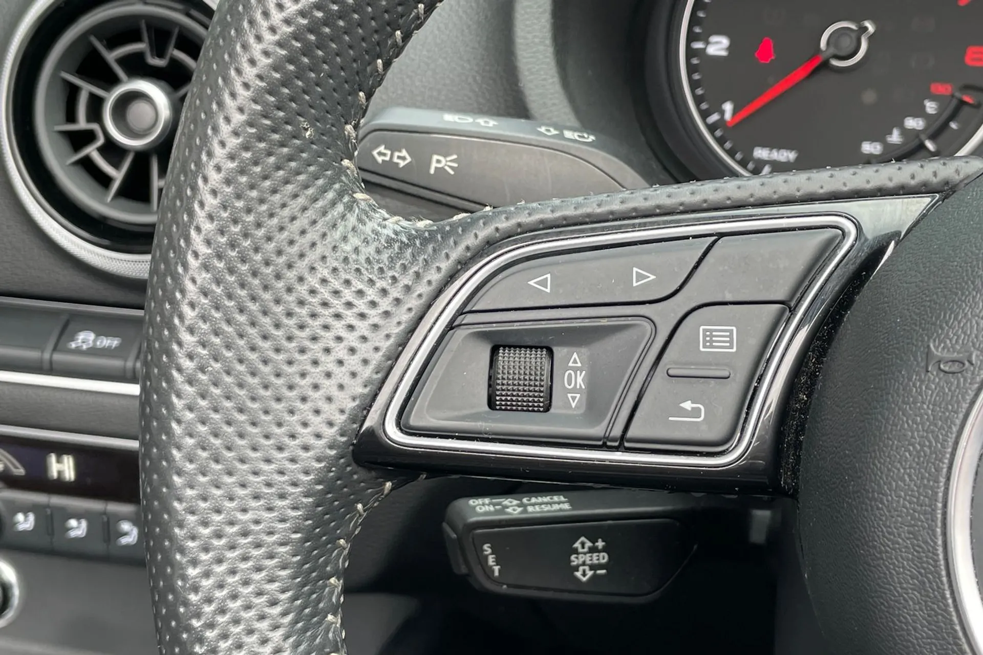 Audi A3 thumbnail image number 54