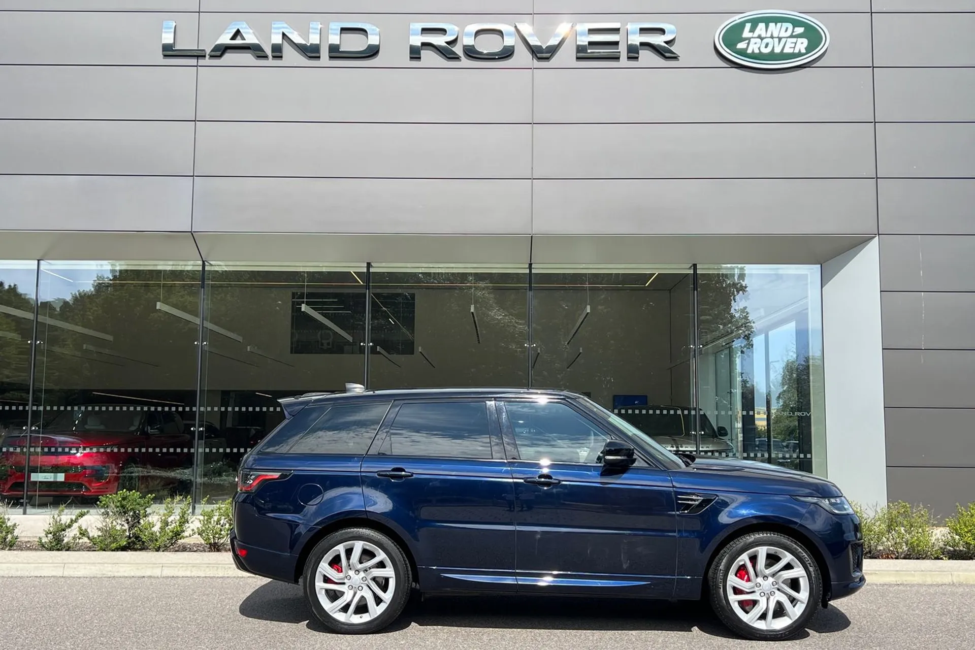 LAND ROVER RANGE ROVER SPORT thumbnail image number 2