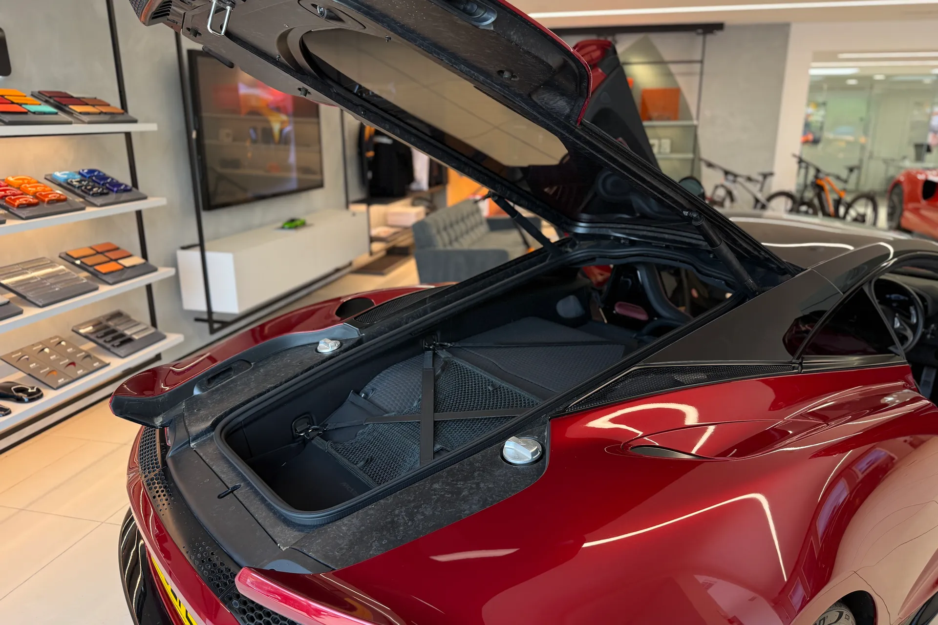 McLaren GT thumbnail image number 23