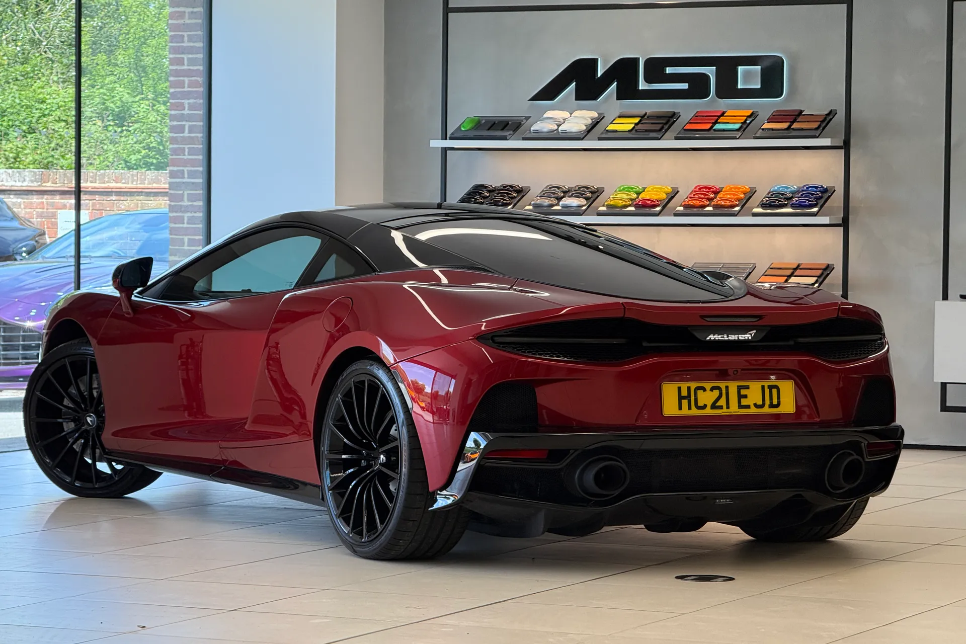 McLaren GT thumbnail image number 34