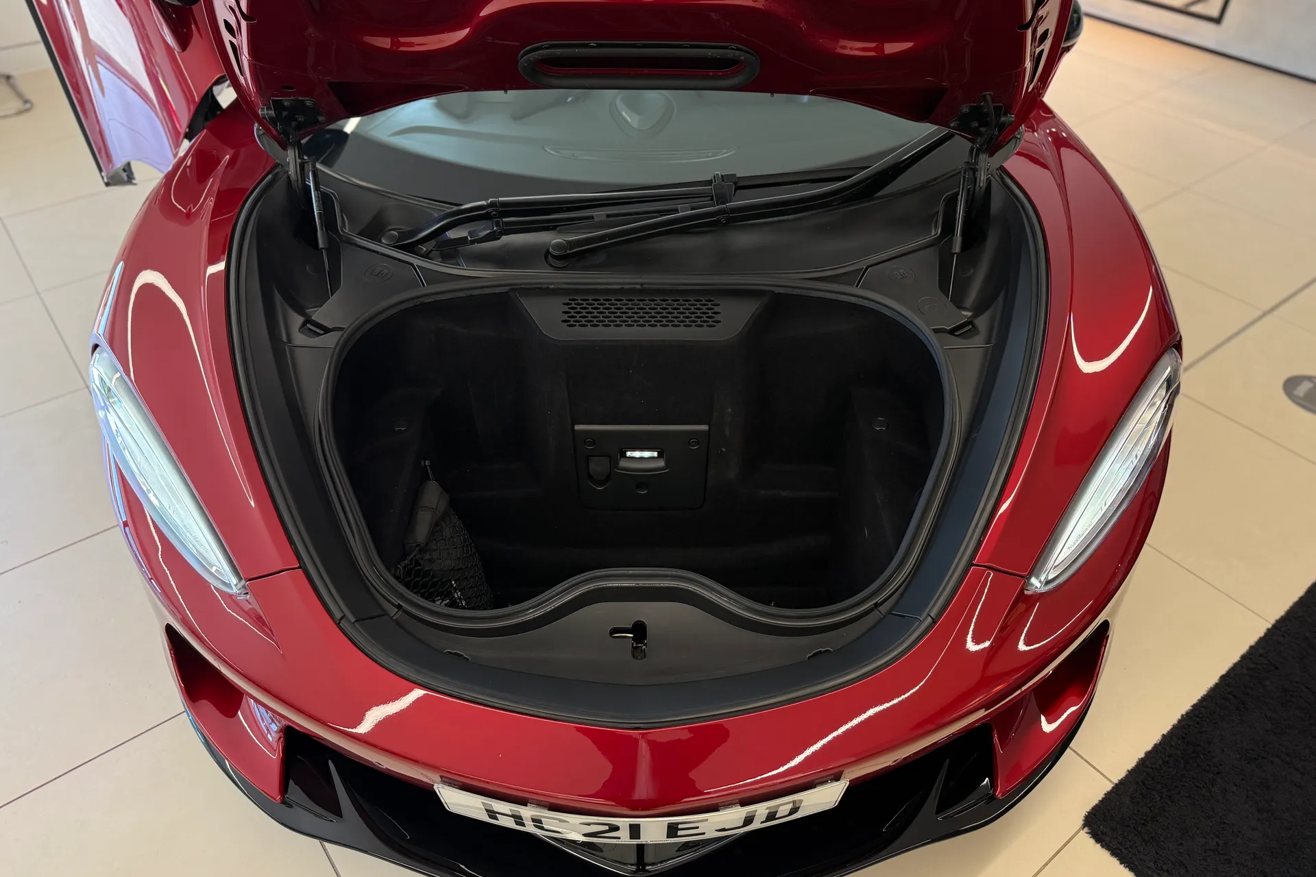 McLaren GT thumbnail image number 27