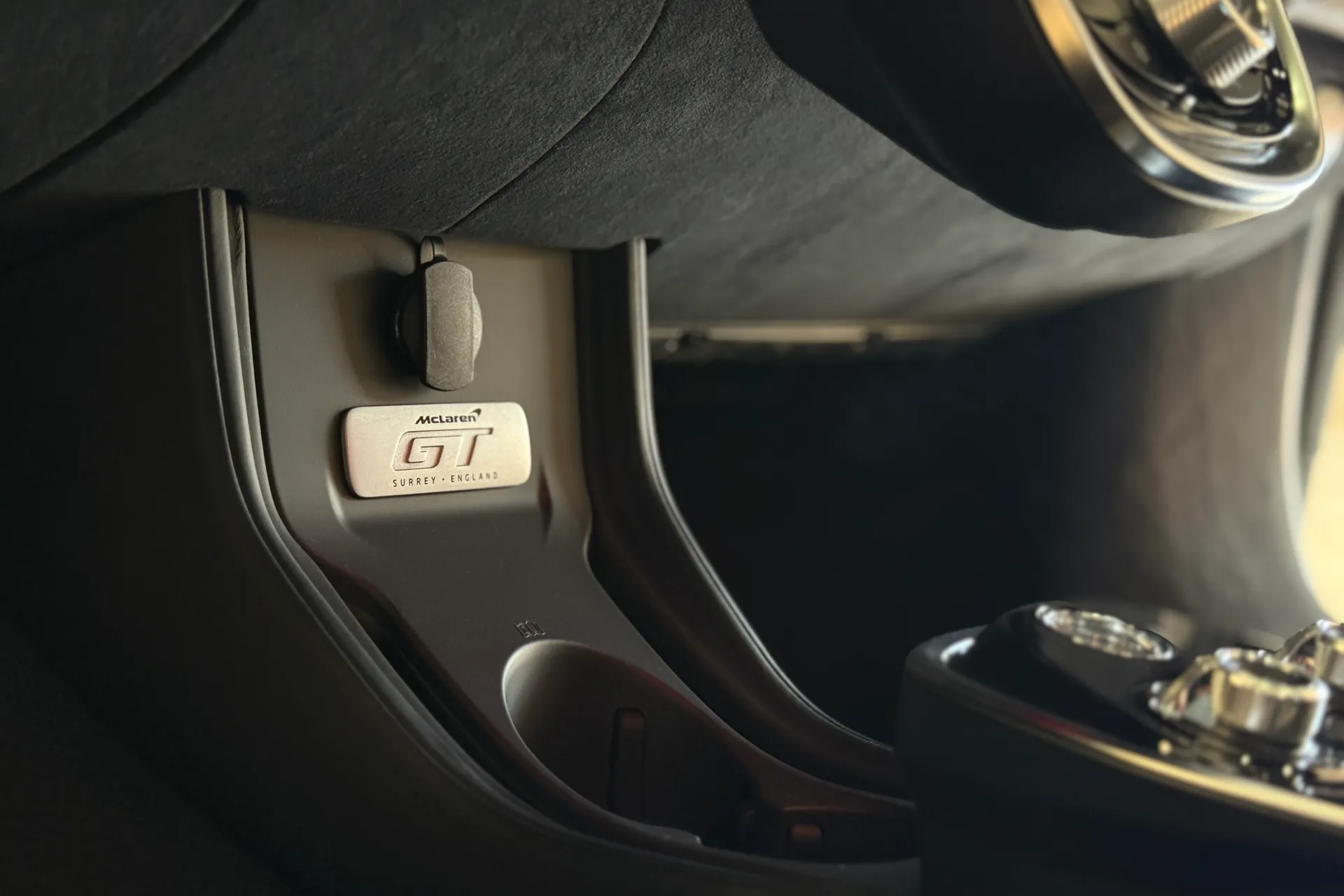 McLaren GT thumbnail image number 18