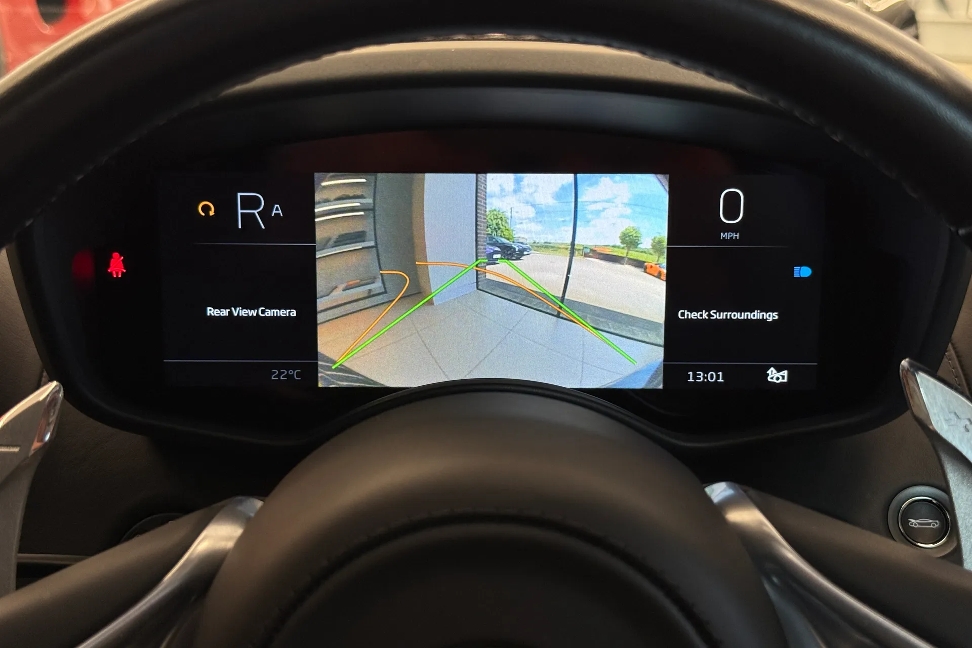 McLaren GT thumbnail image number 30