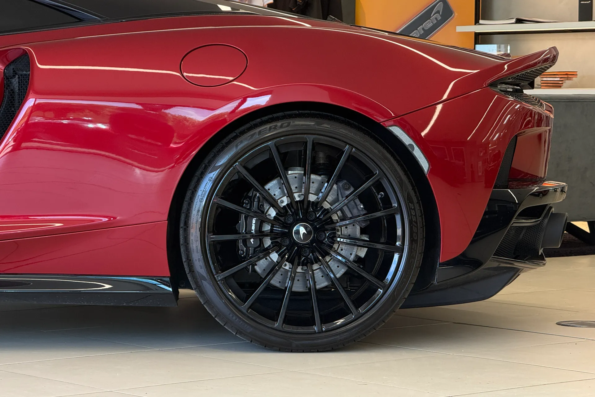 McLaren GT thumbnail image number 31