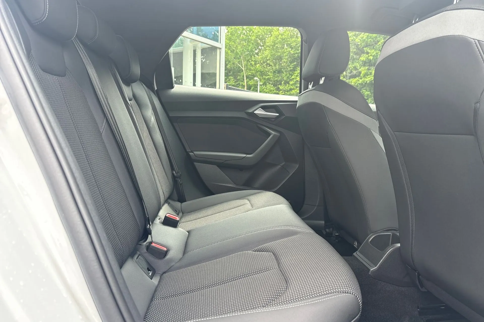 Audi A1 thumbnail image number 21