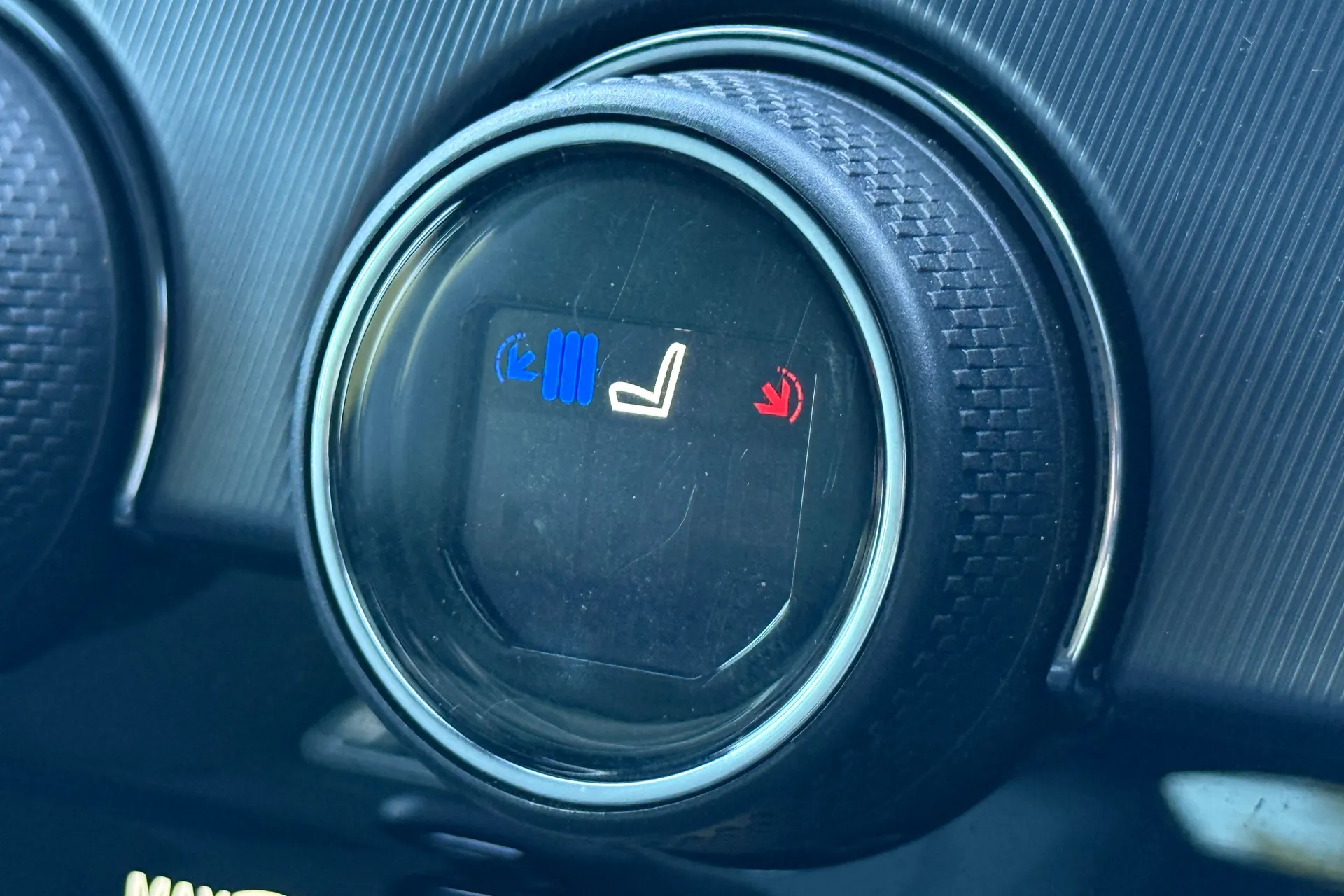 Jaguar F-TYPE thumbnail image number 17