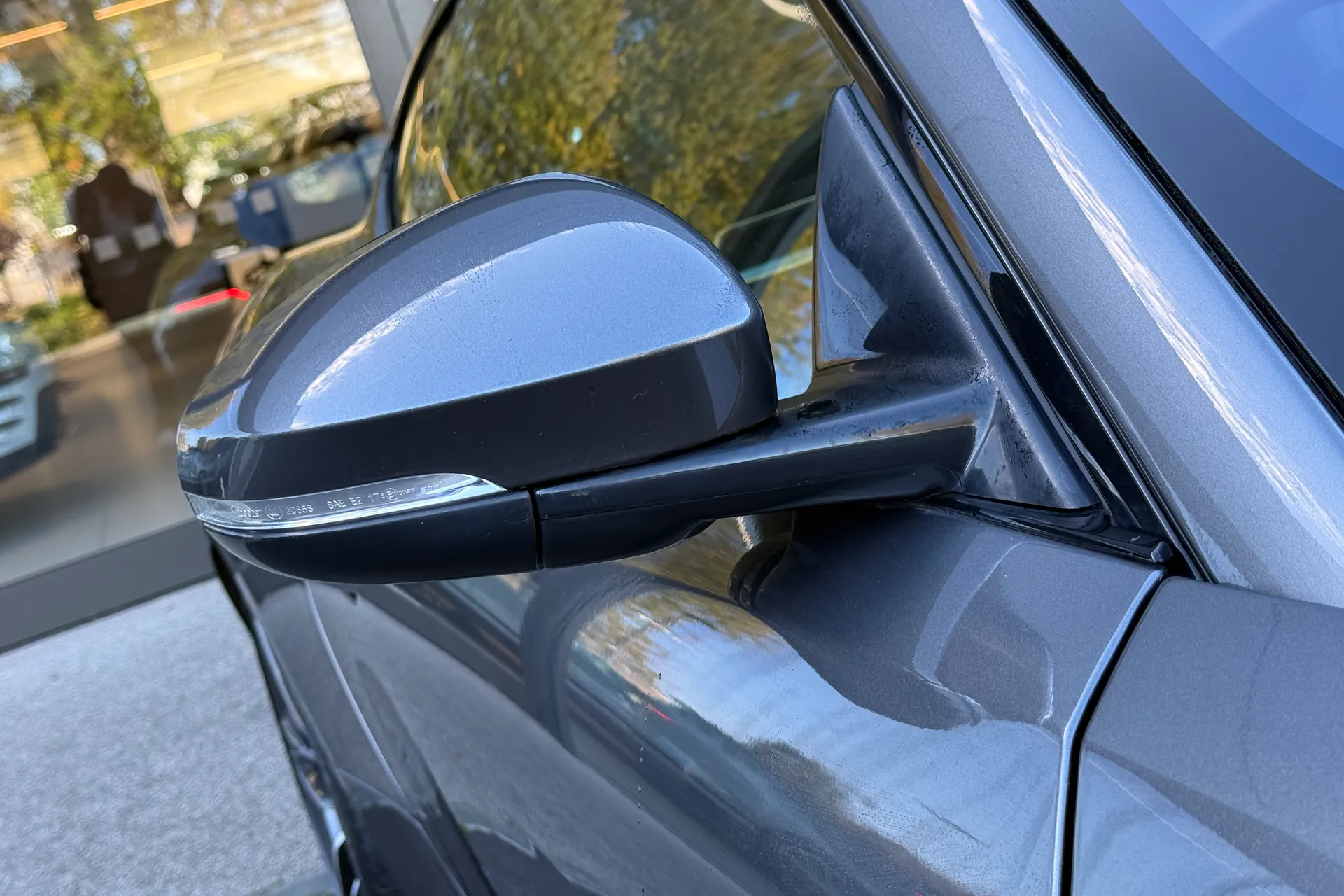 Jaguar F-TYPE thumbnail image number 48