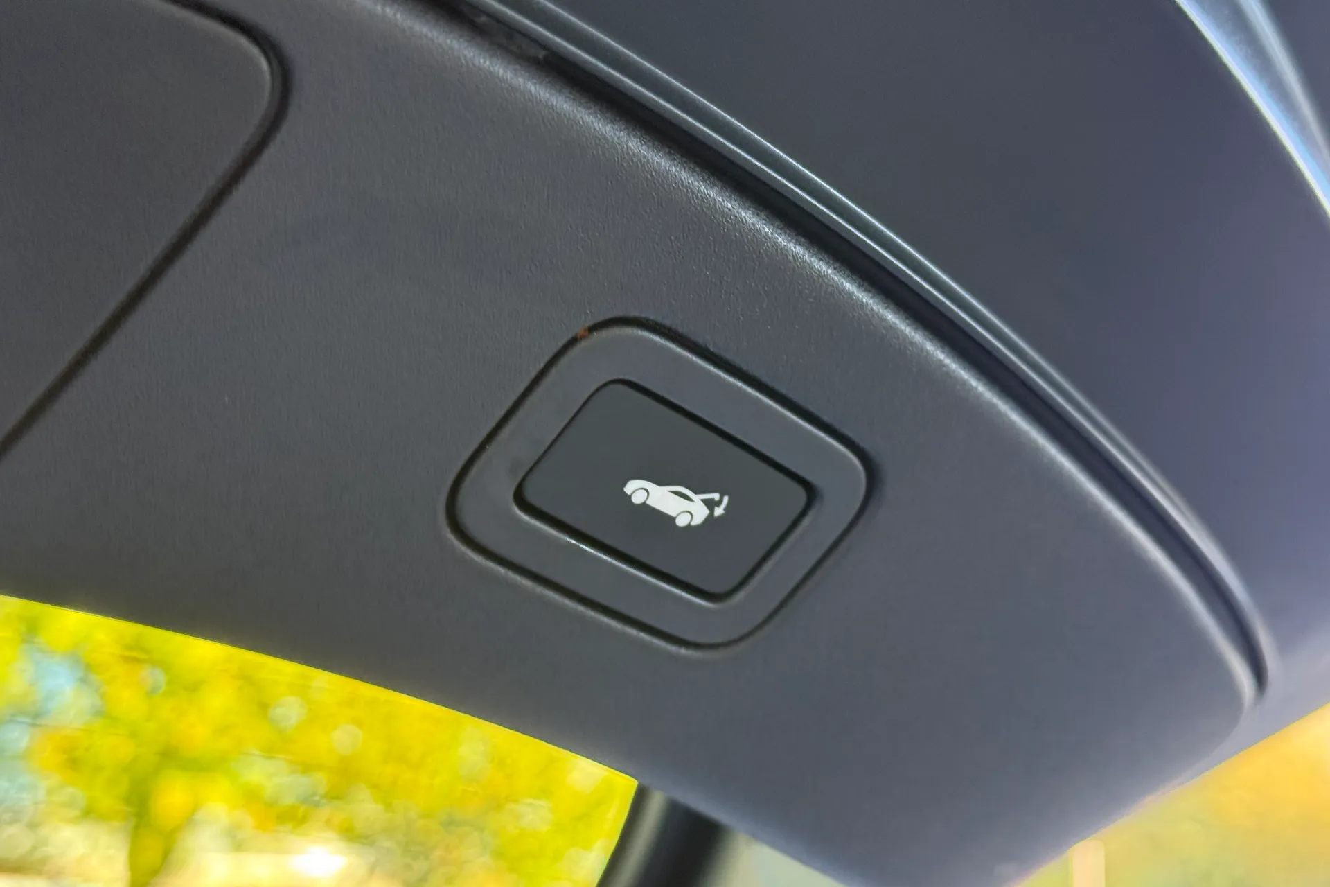 Jaguar F-TYPE thumbnail image number 42