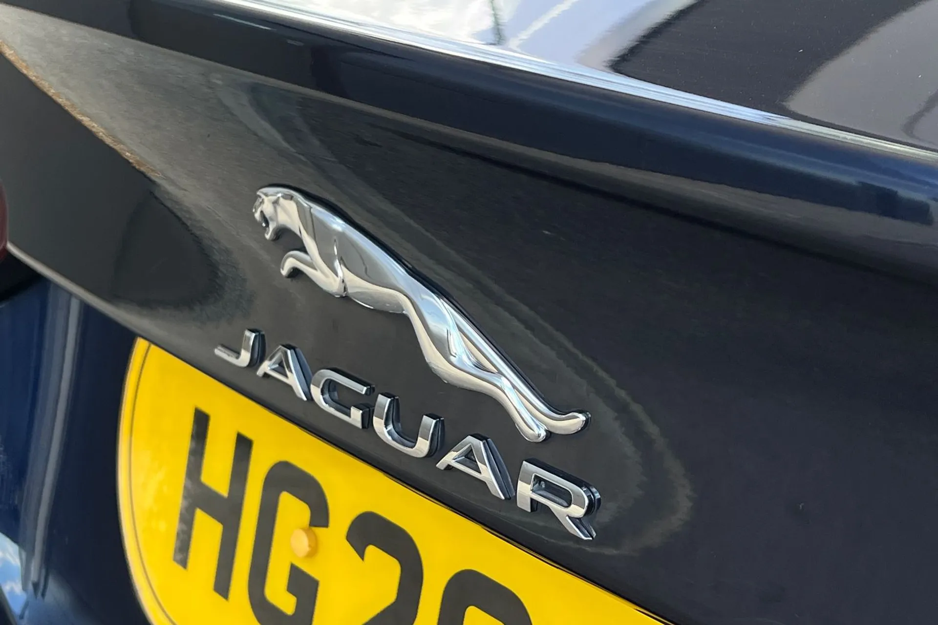 Jaguar XE thumbnail image number 28