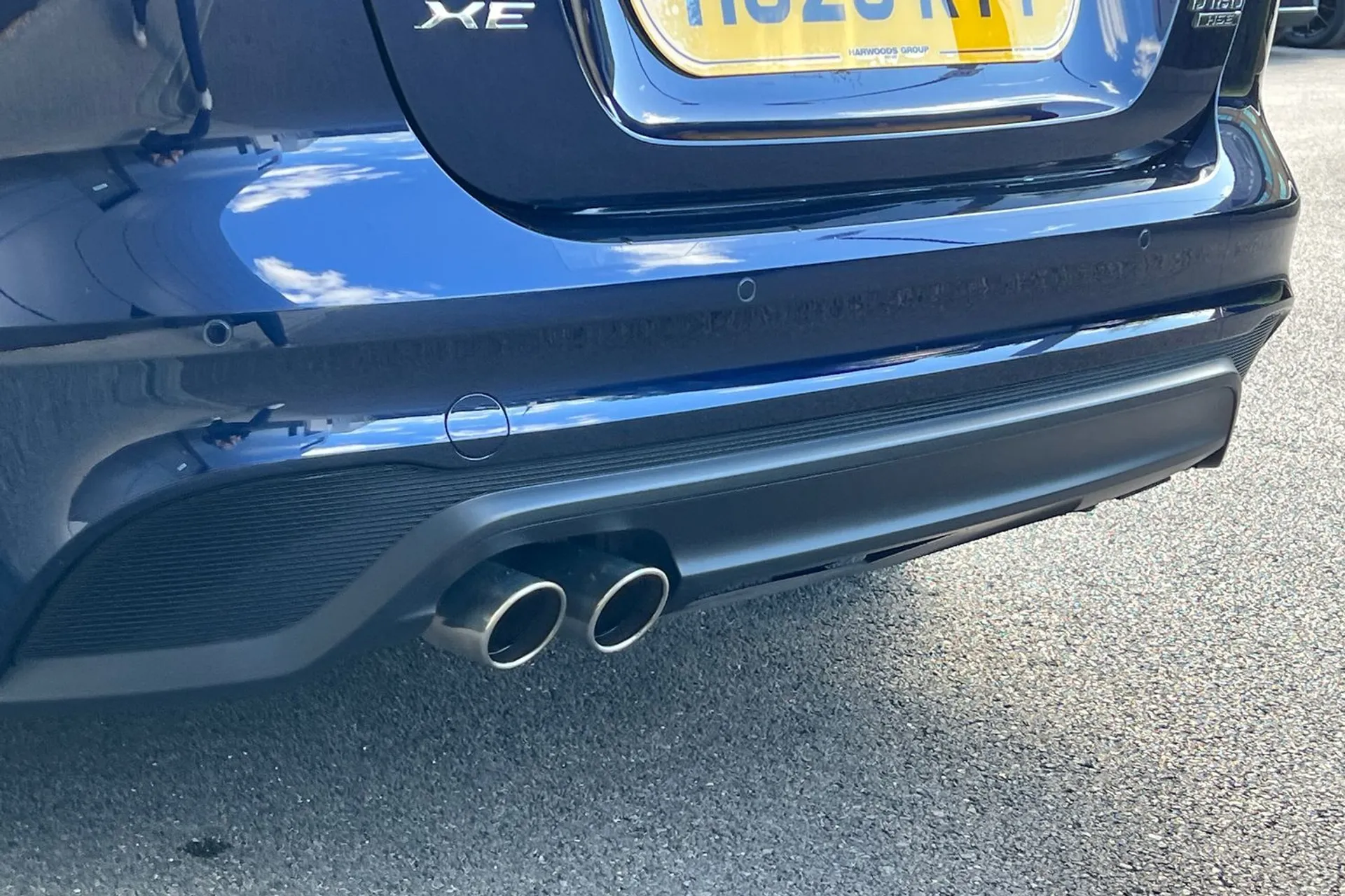 Jaguar XE thumbnail image number 21