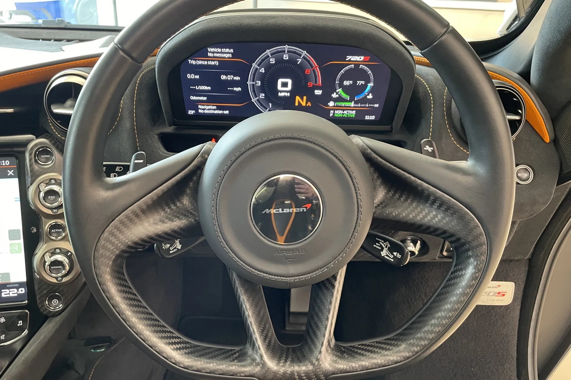 McLaren 720 thumbnail image number 22