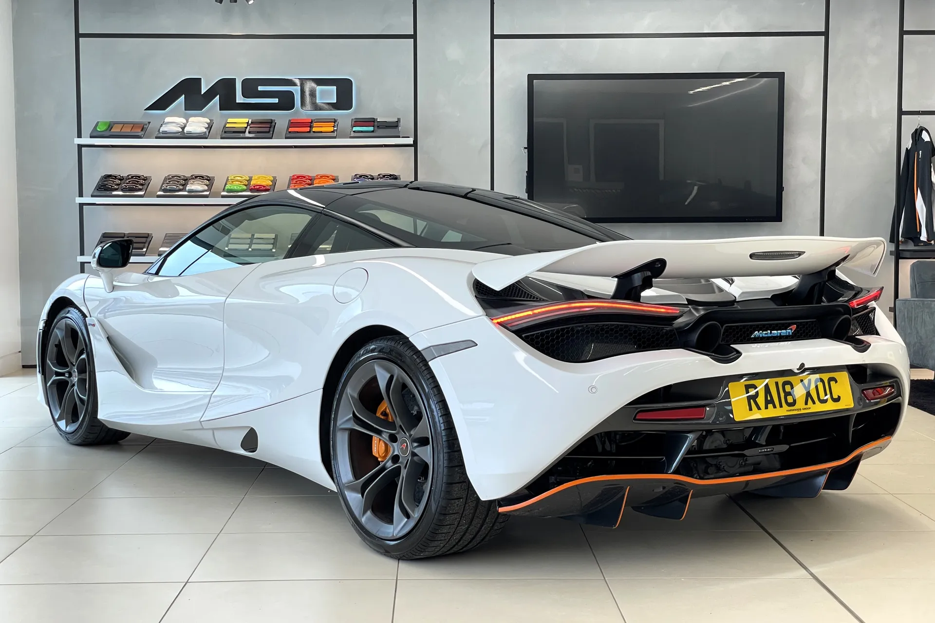 McLaren 720 thumbnail image number 9