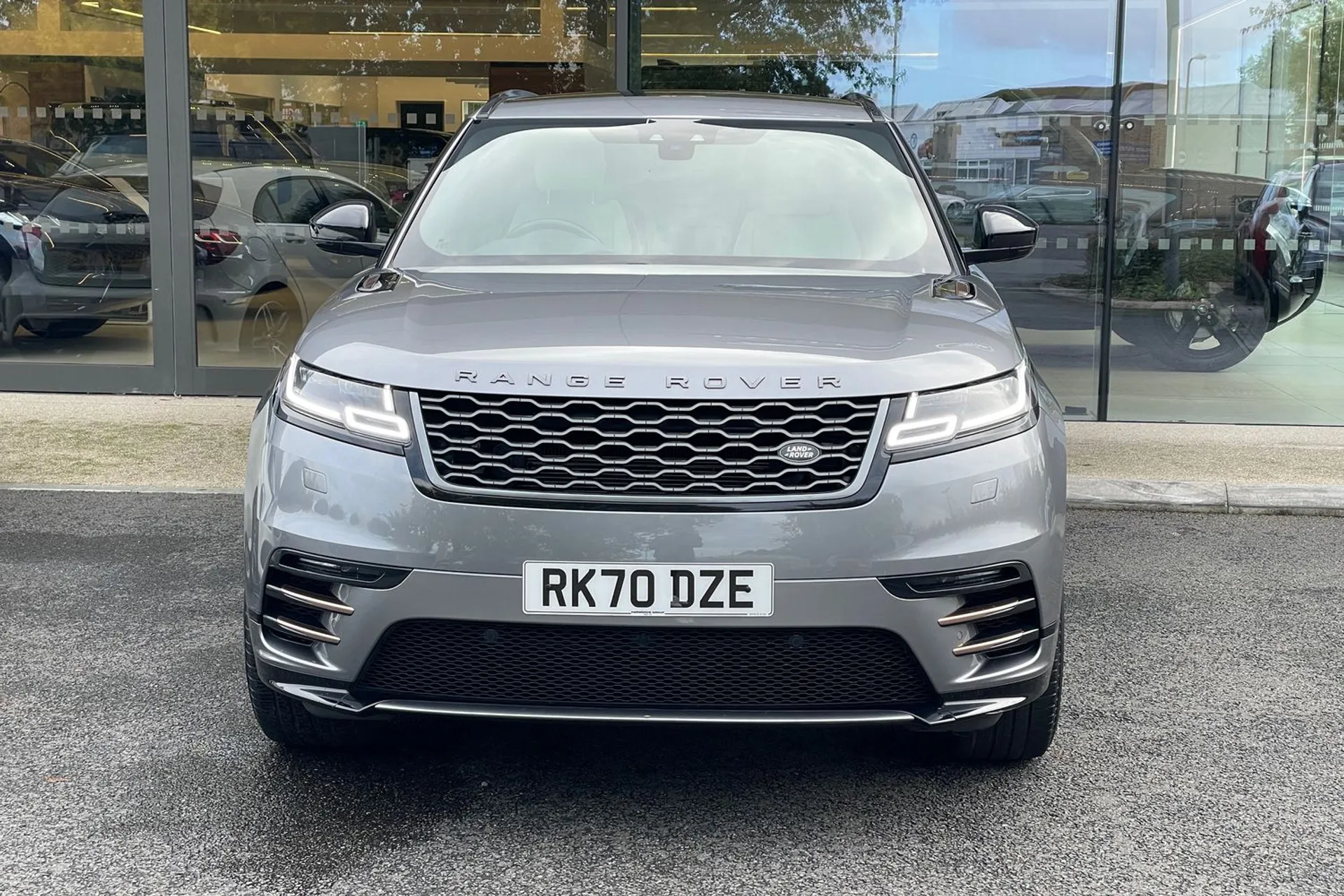 LAND ROVER RANGE ROVER VELAR thumbnail image number 6