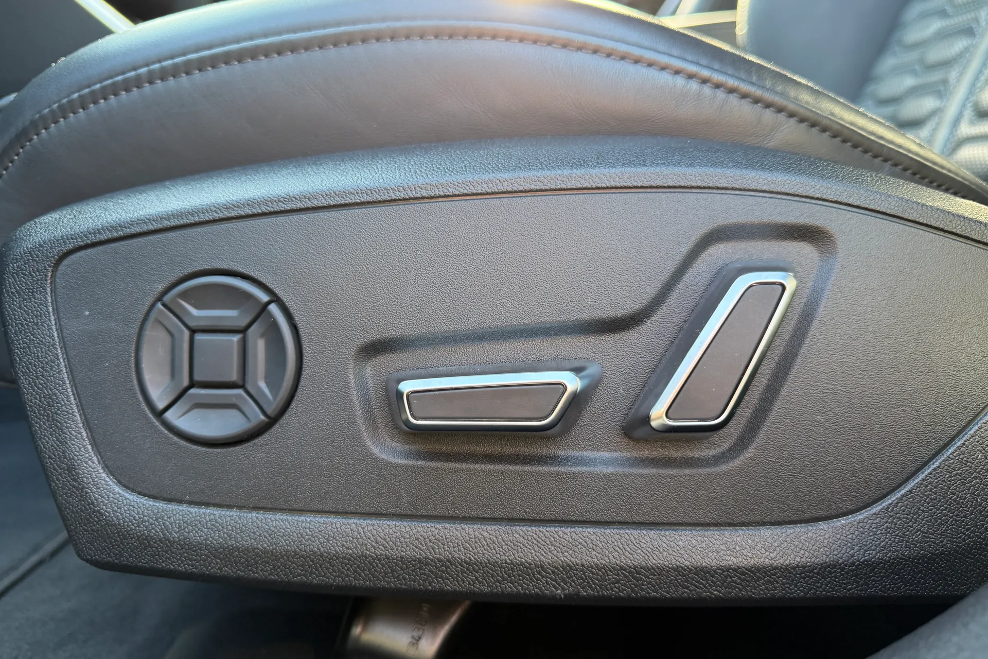 Audi RS 7 thumbnail image number 23