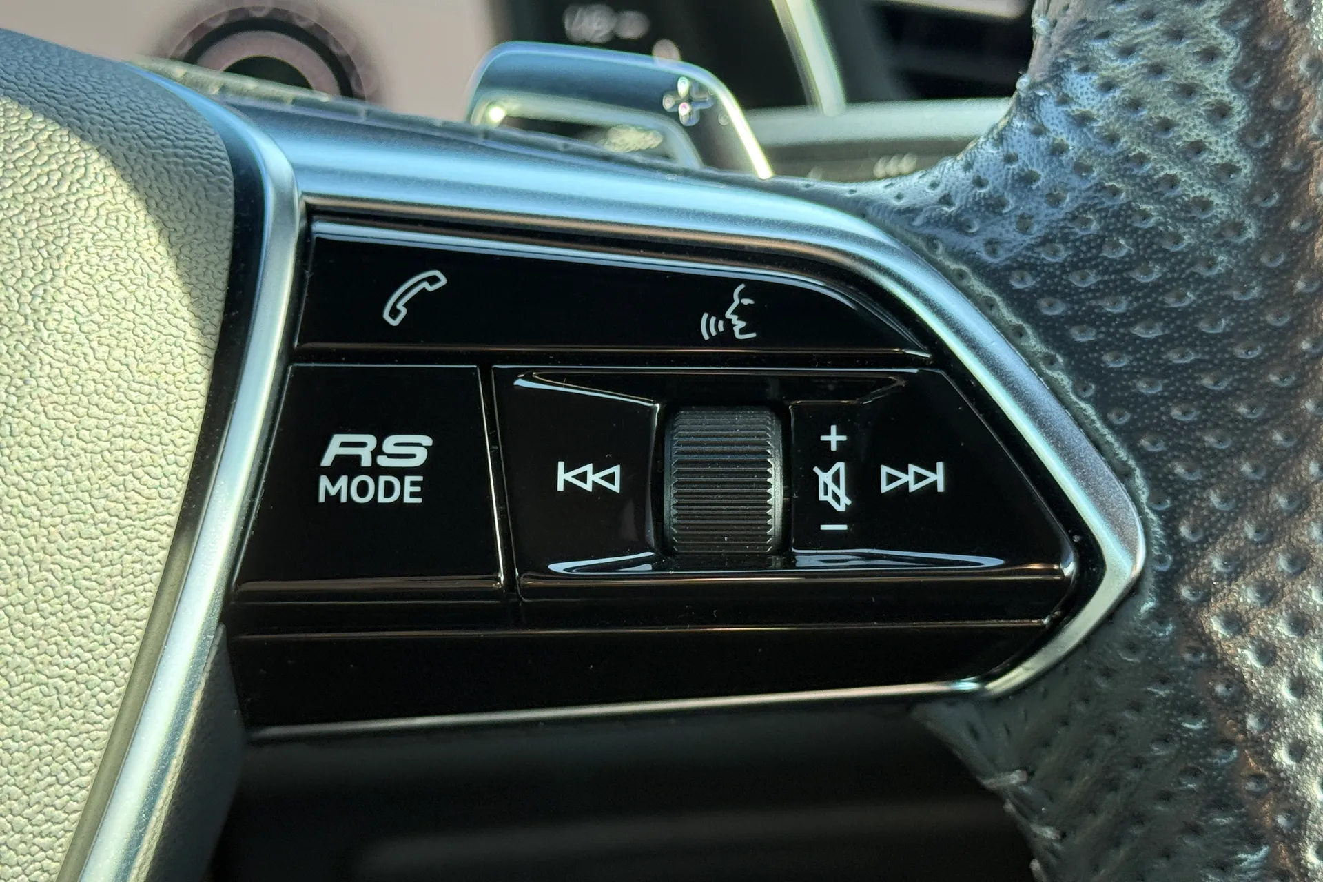 Audi RS 7 thumbnail image number 29
