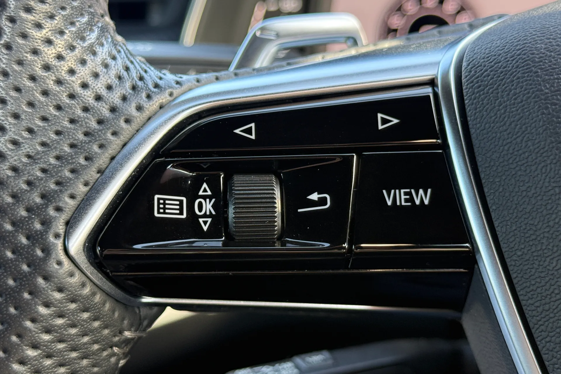 Audi RS 7 thumbnail image number 28