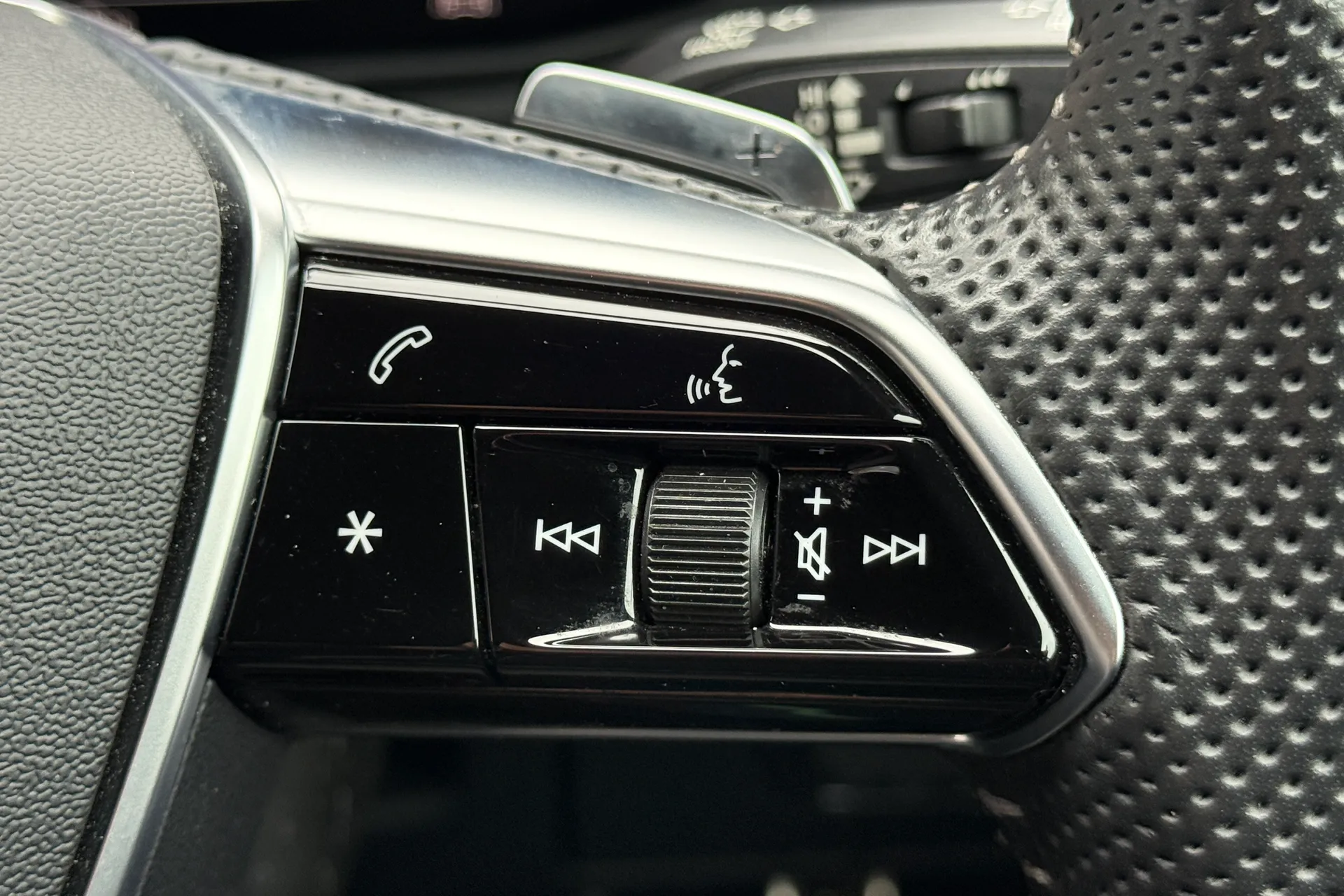 Audi A6 thumbnail image number 52