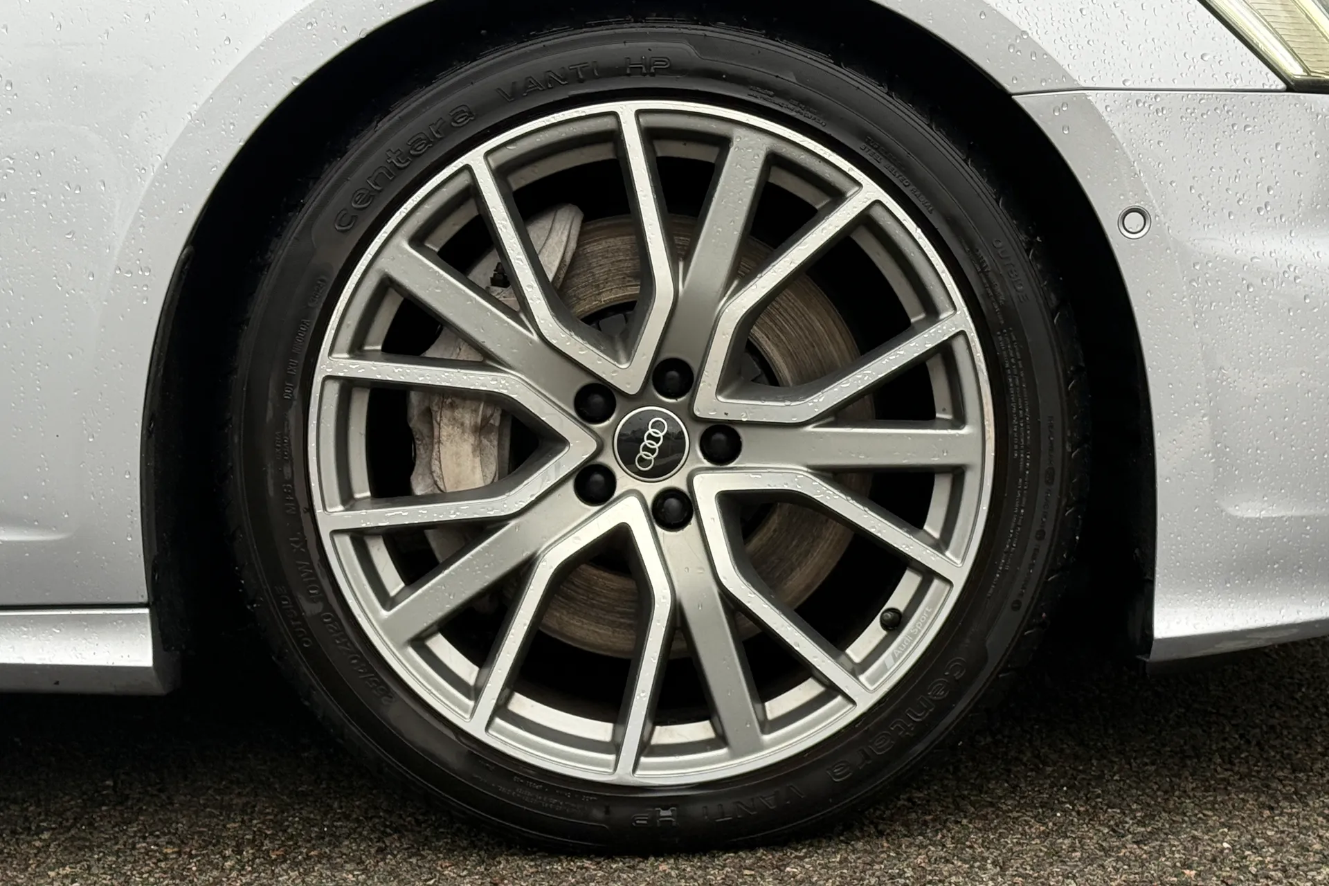 Audi A6 thumbnail image number 25