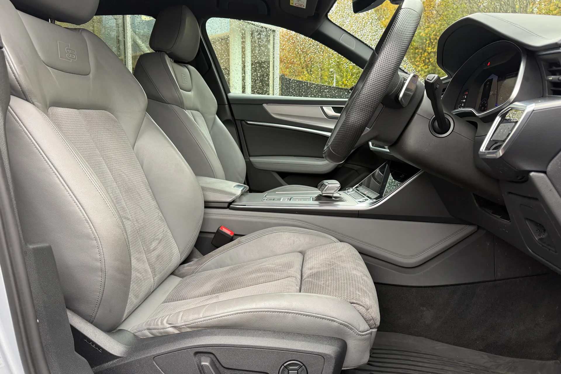 Audi A6 thumbnail image number 11