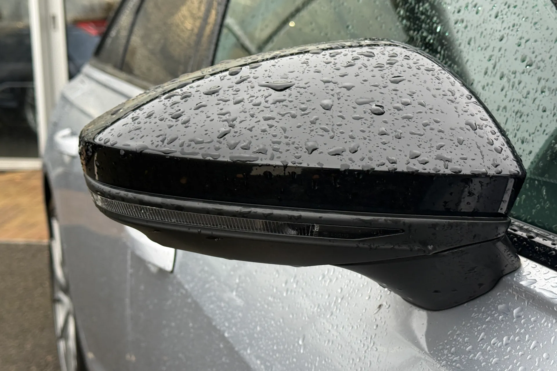 Audi A6 thumbnail image number 31