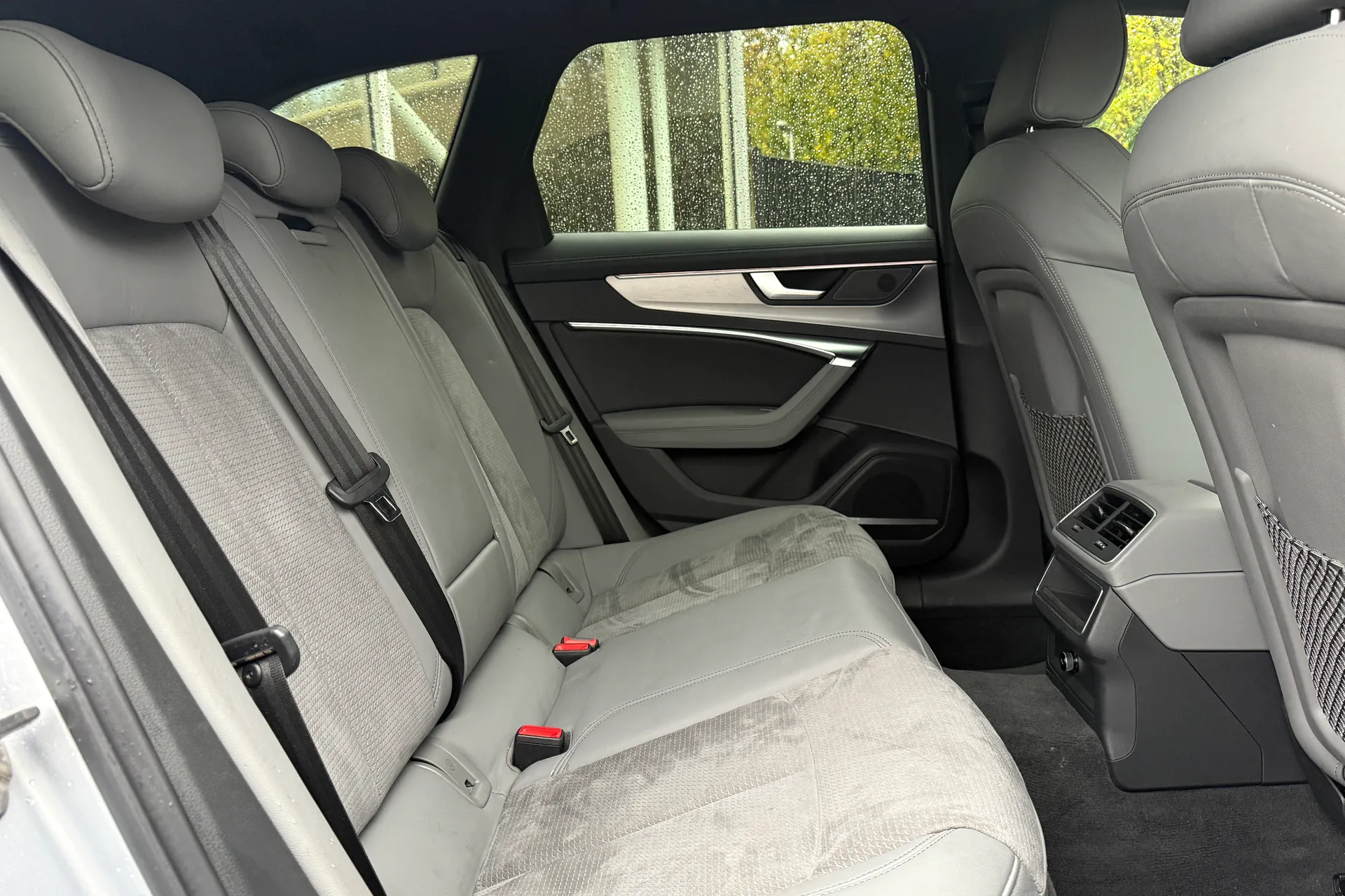 Audi A6 thumbnail image number 10