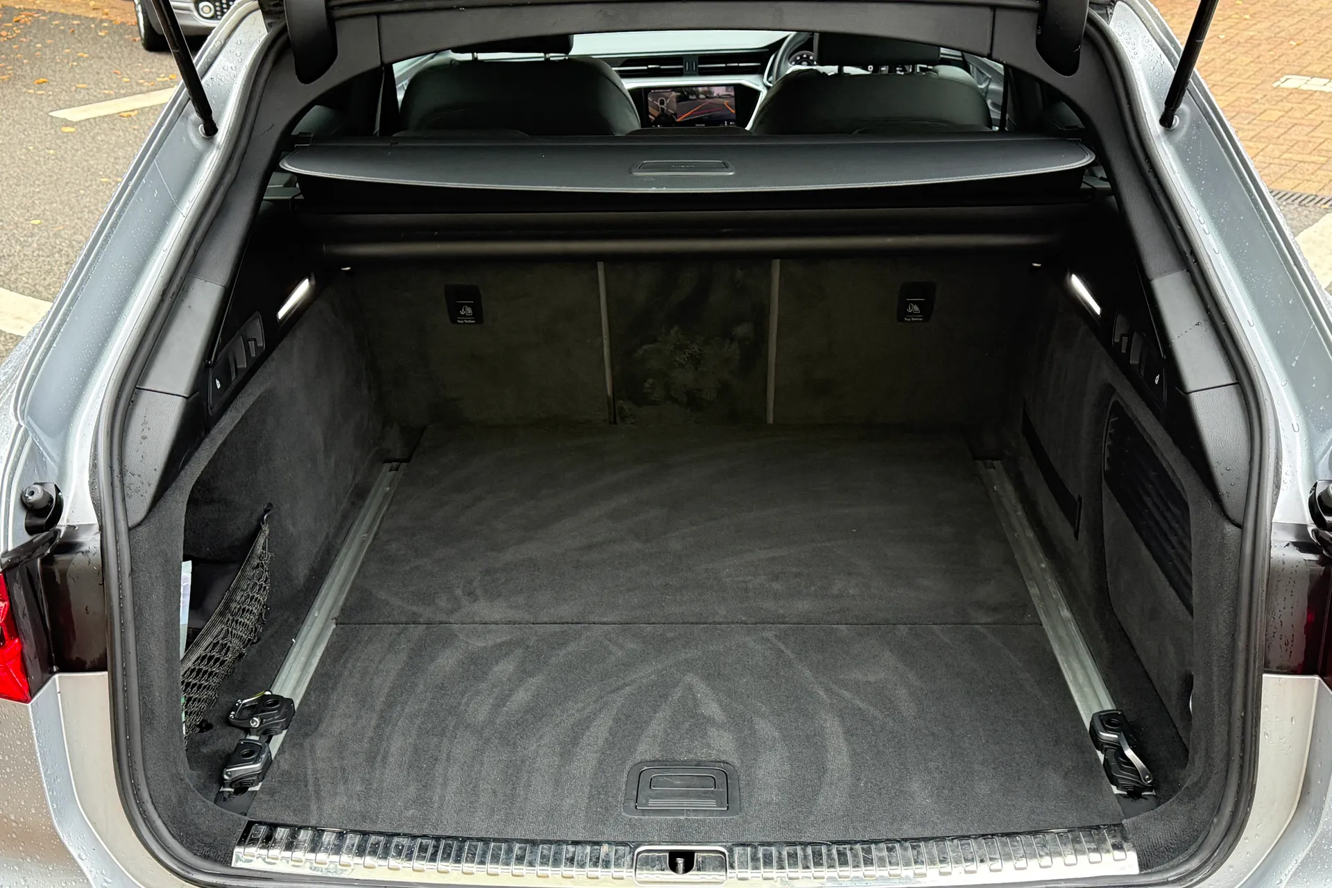 Audi A6 thumbnail image number 21