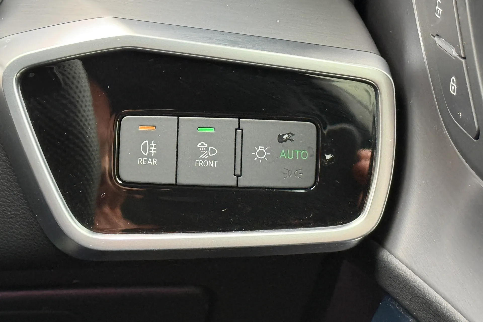 Audi A6 thumbnail image number 65