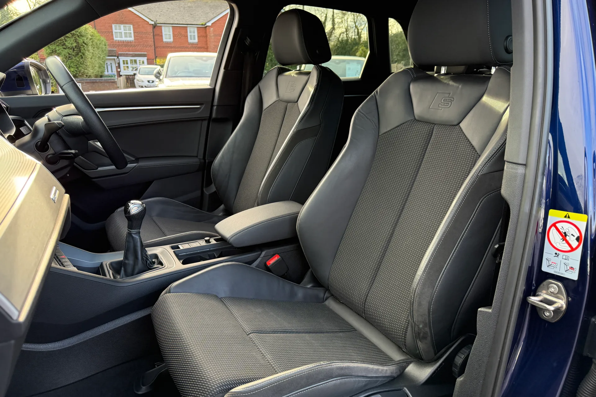 Audi Q3 thumbnail image number 27