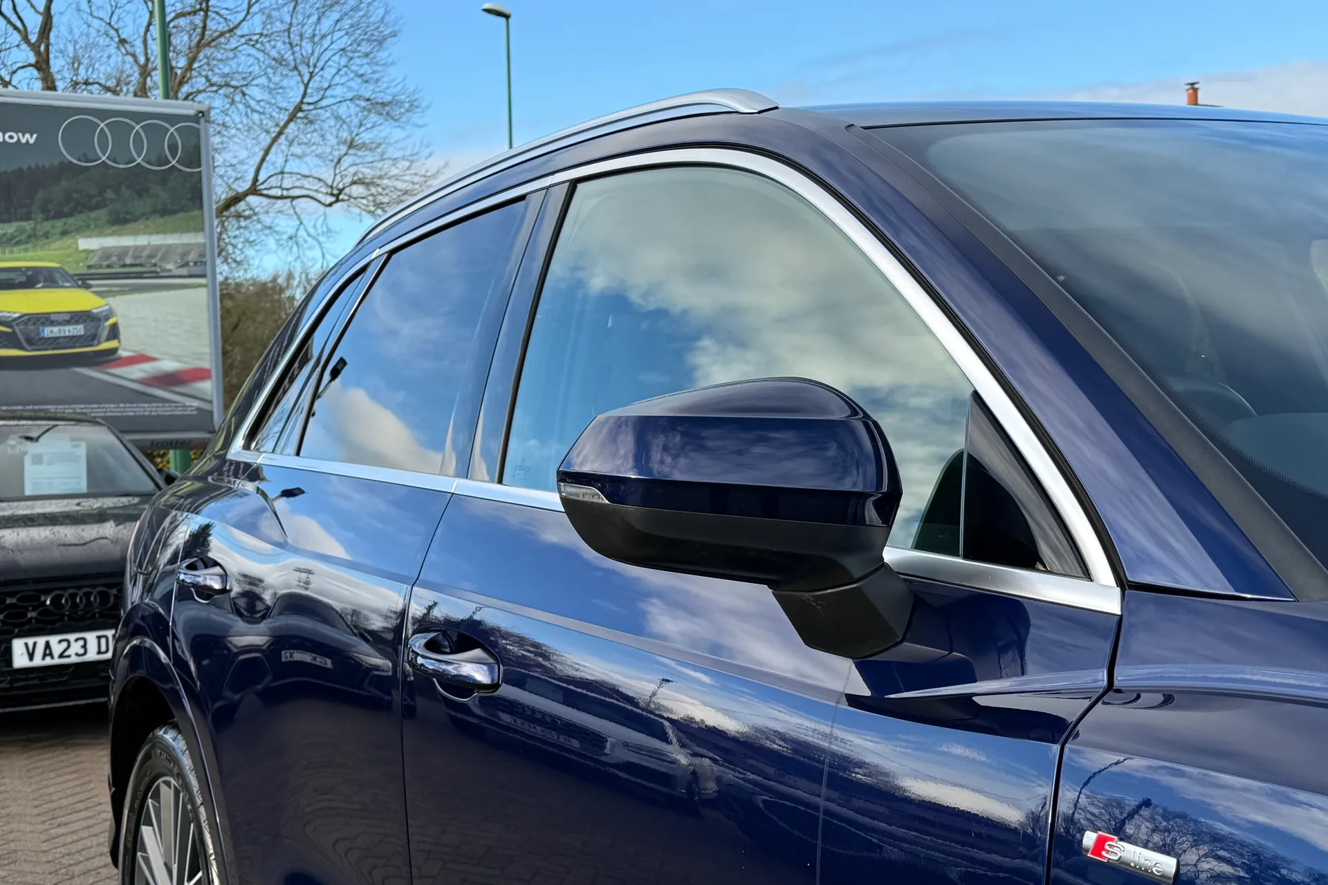 Audi Q3 thumbnail image number 44