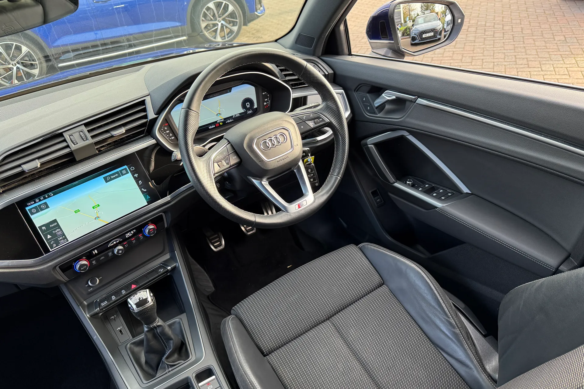 Audi Q3 thumbnail image number 37