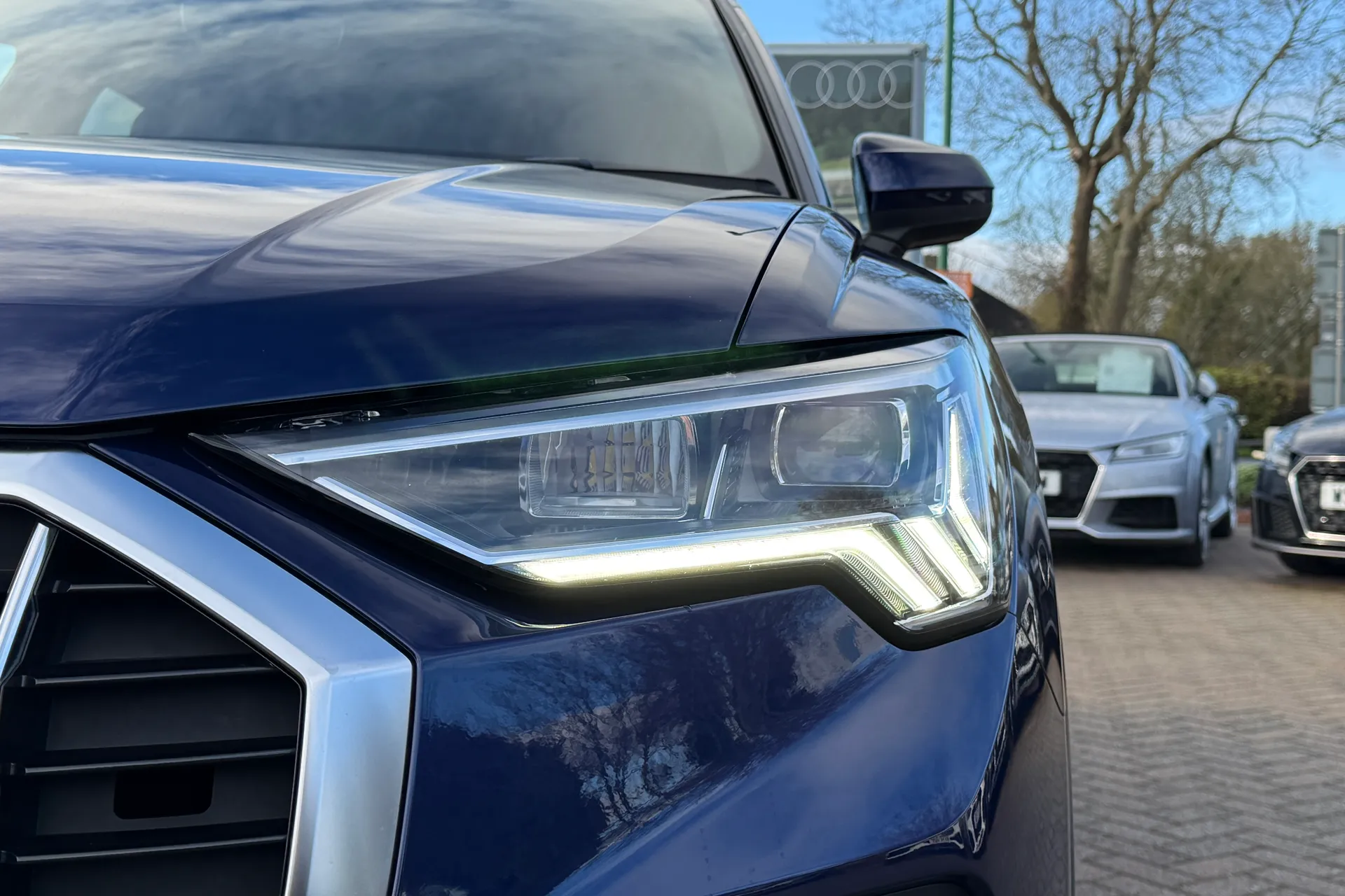 Audi Q3 thumbnail image number 49